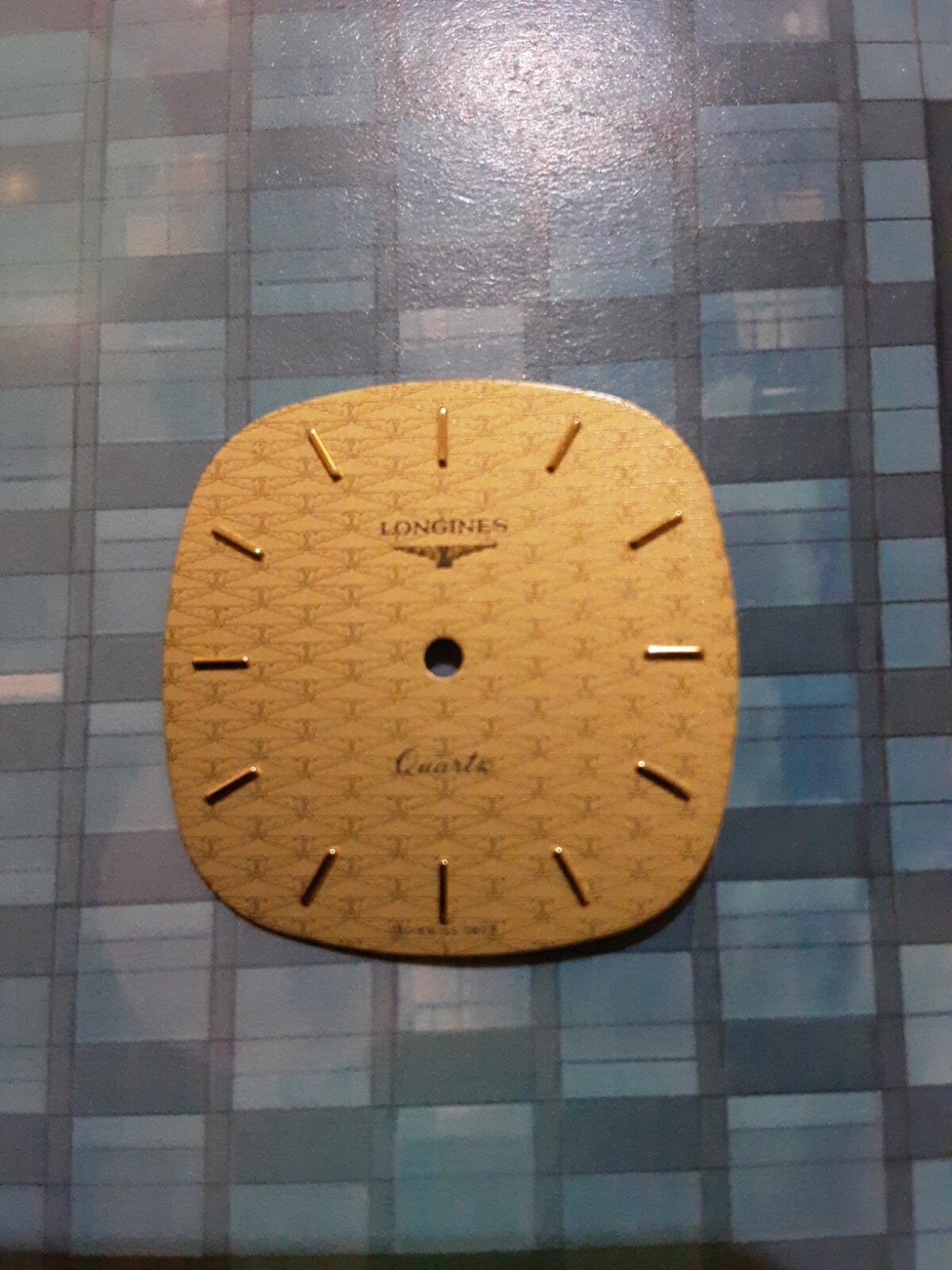 Longines 1990s Gold Quartz Mens Wristwatch Dials :25×25mm approx.