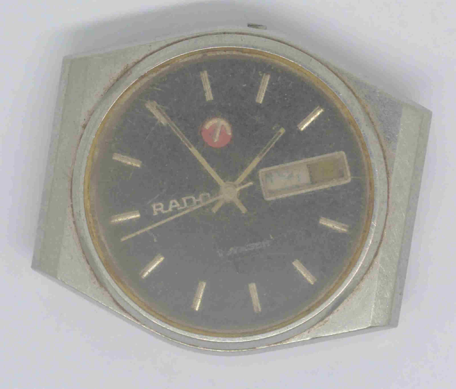 Vintage RADO Voyager Steel Watch. Ref: 636.3583.4, Cal: 2836.2. -Repairs