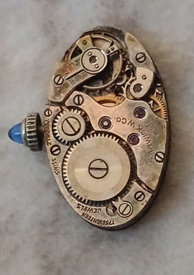 Vintage 17 Jewels WARWICK W Co.~ SWISS Made ~ Ladies Watch Movement ~ Ticking