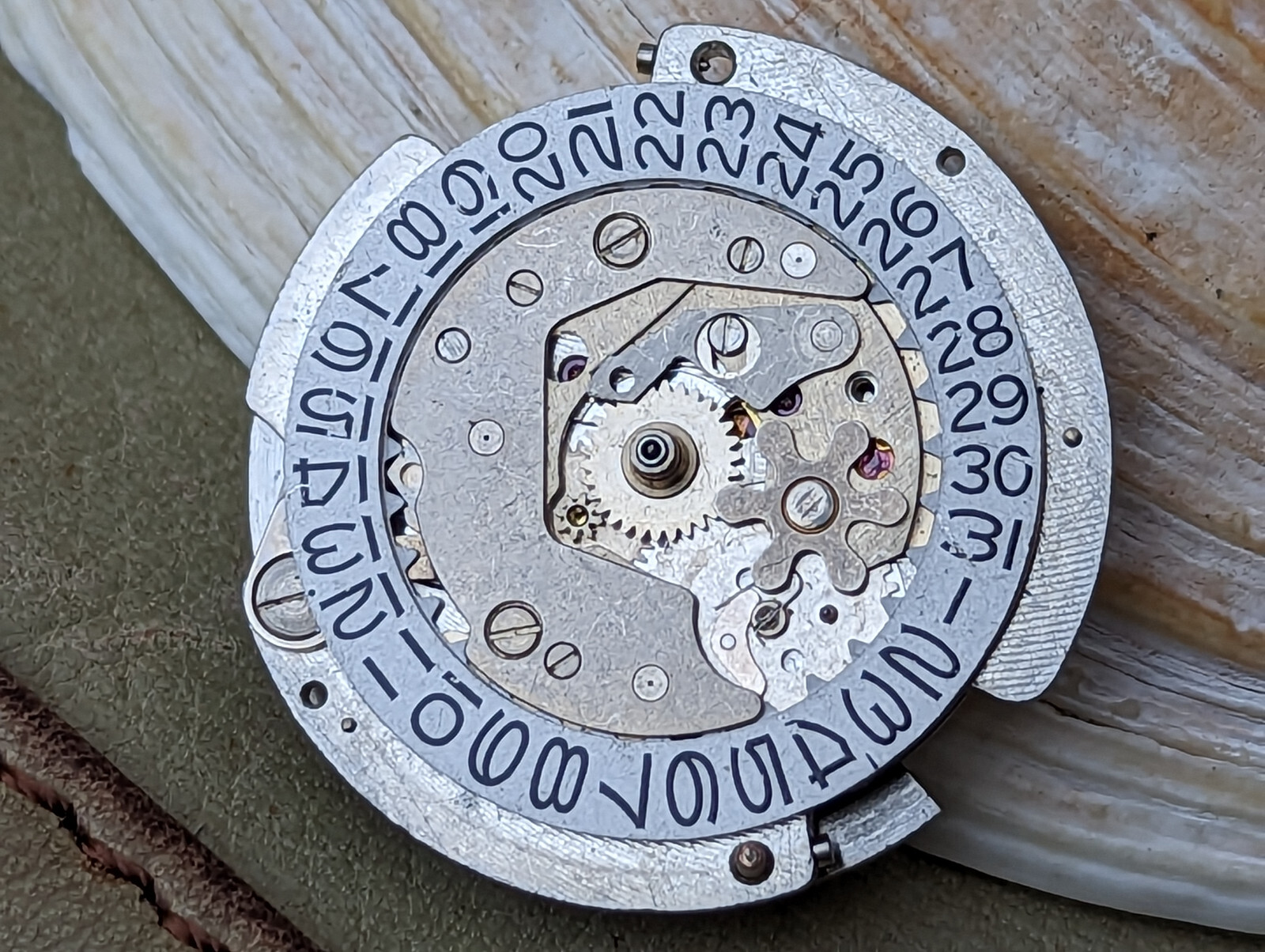 Vintage 1960’s UT 42 Automatic Movement FOR PARTS/REPAIR