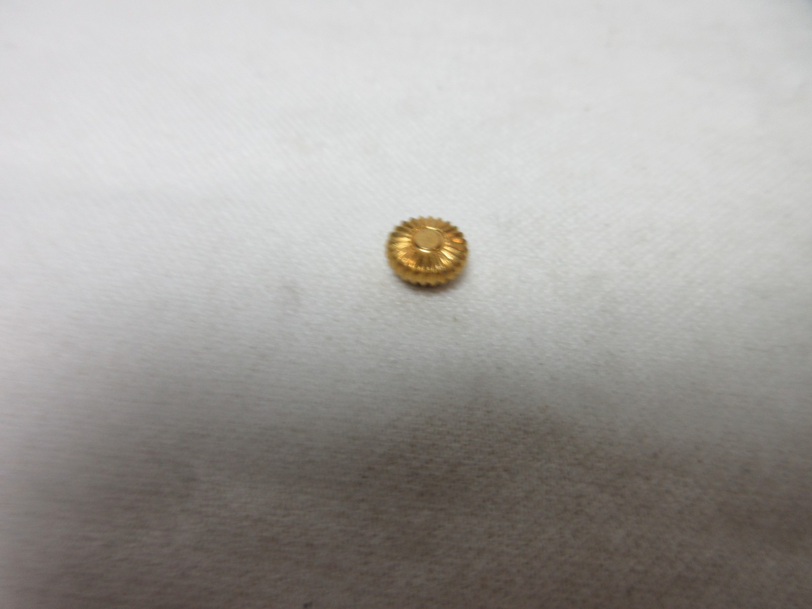 VTG 8 MM GOLD FILLED POCKET WATCH CROWN IN VIAL WATCHMAKERS REPLACEMENT PART #14