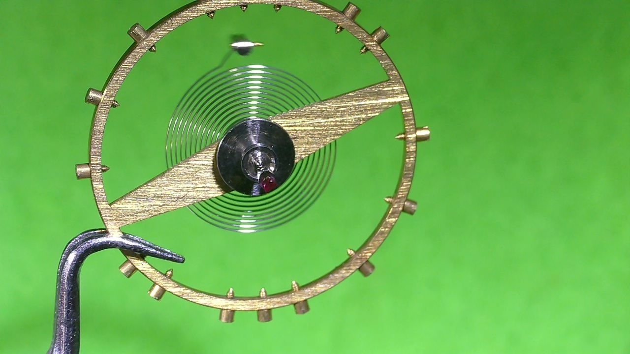 Complete Balance Wheel With Screw For LIP R-40 – Axis Height: 3.97 mm