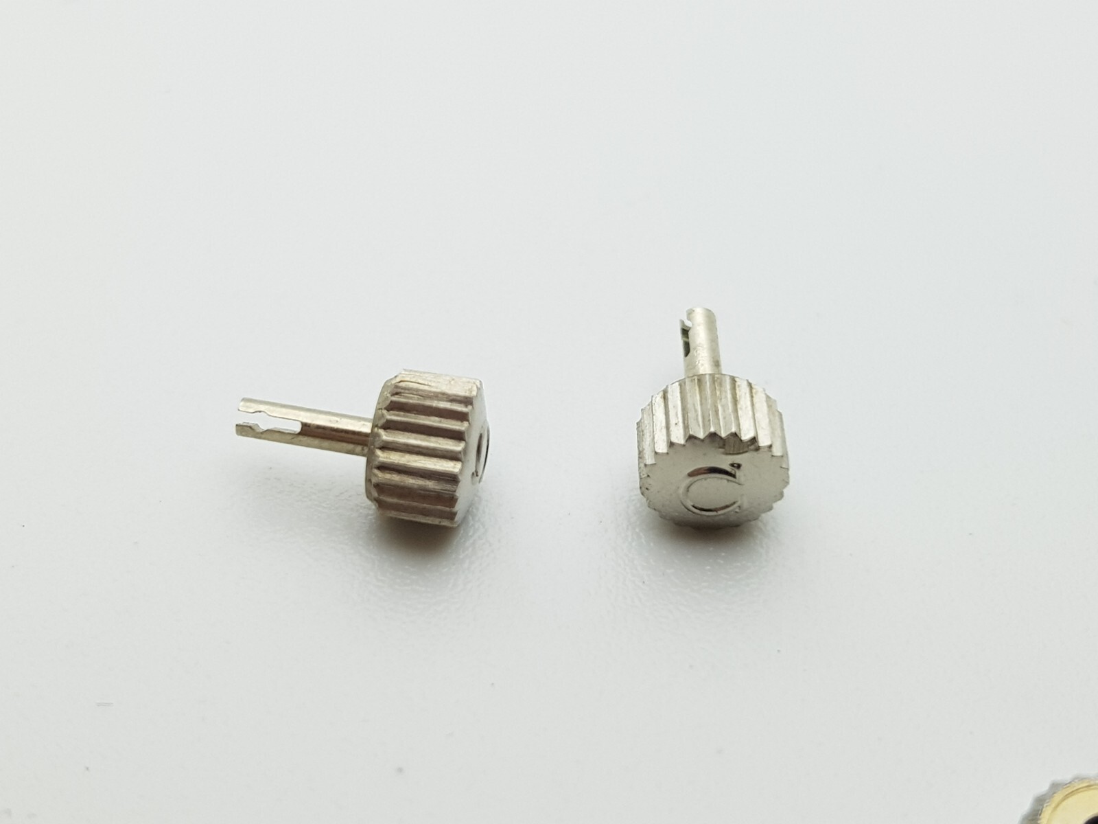13 Pieces – Omega Seamaster Cosmic Crowns – 4,5mm – Parts