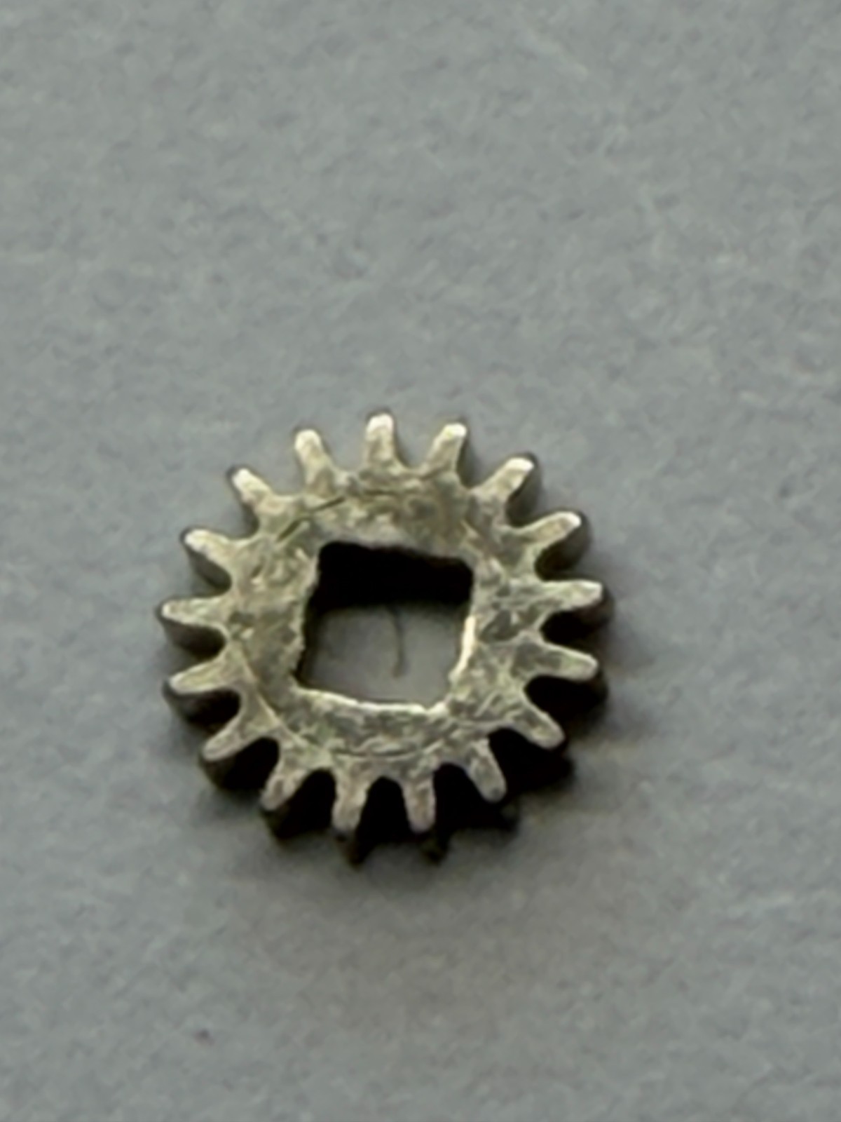 Brac Cal 2051, 2063, Winding Pinion NOS