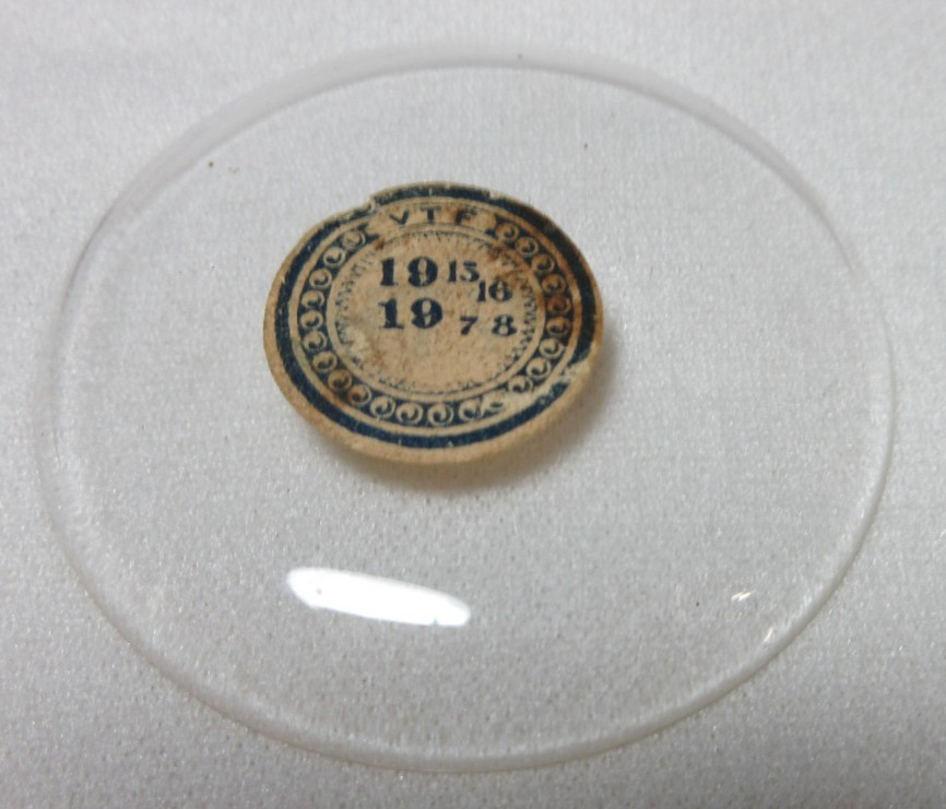 BULLSEYE GLASS POCKET WATCH CRYSTAL SIZE 19 15/16 REPLACEMENT REPAIR PART #928