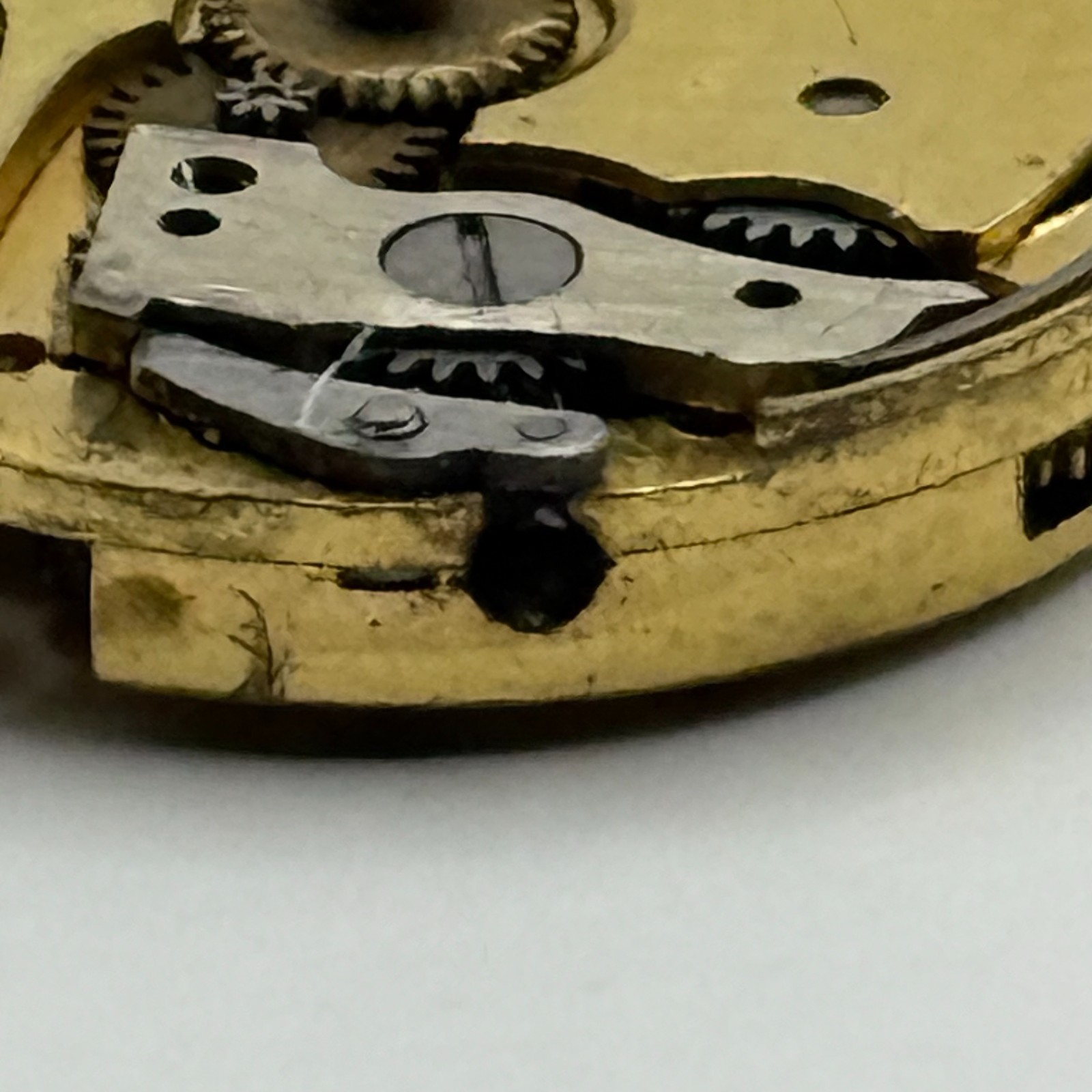 James Walker London Watch Movement Swiss Manual Wind Vintage Parts Repair 23.3mm