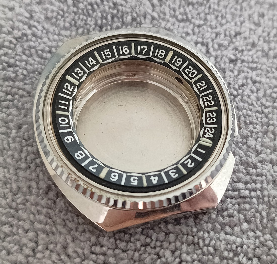 RARE VINTAGE ORIENT WORLD DIVER 904545W STAINLESS STEEL NOS CASE JAPAN MADE