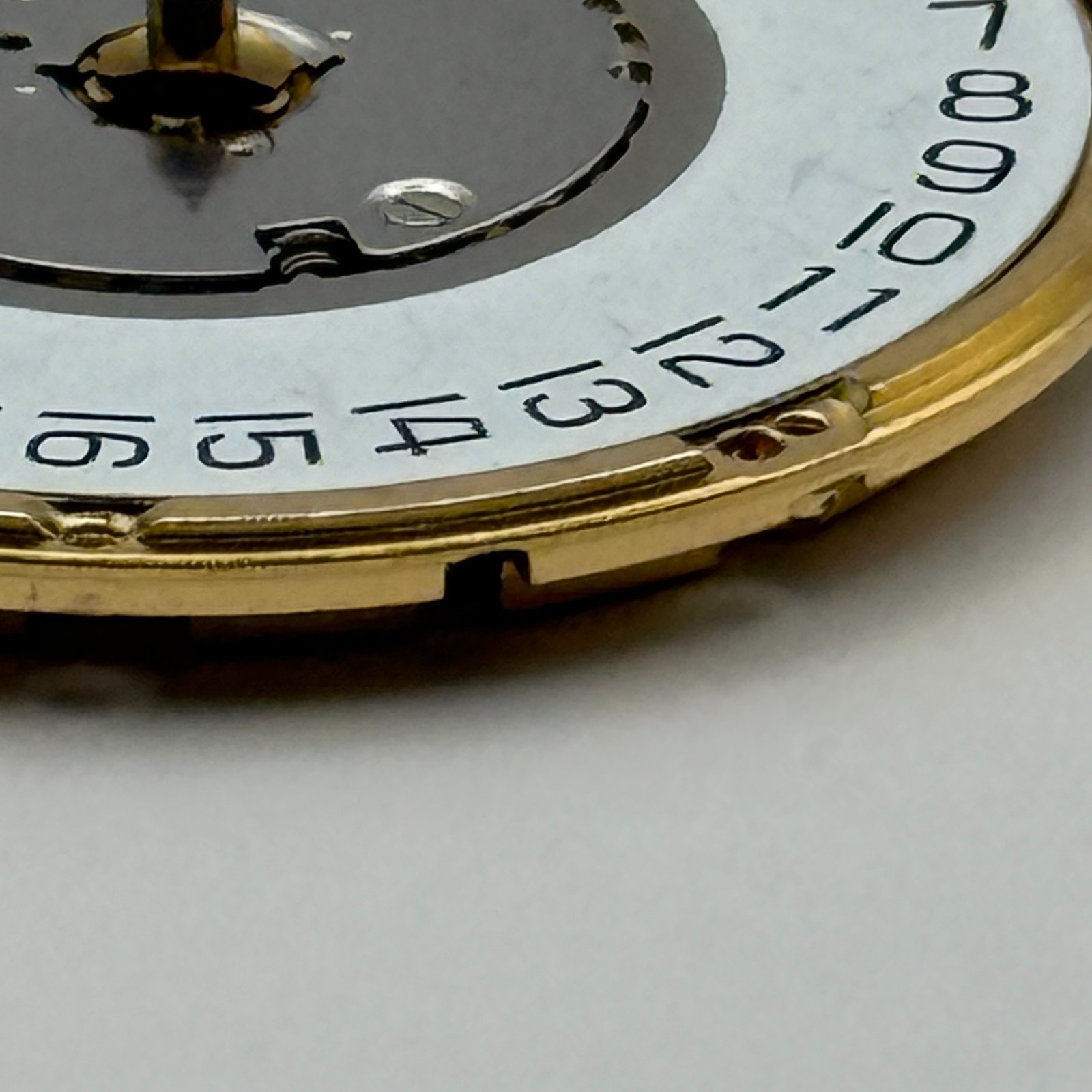 ETA F06.111 Watch Movement Quartz Three Jewels Swiss Parts Repair Spares 26.2mm