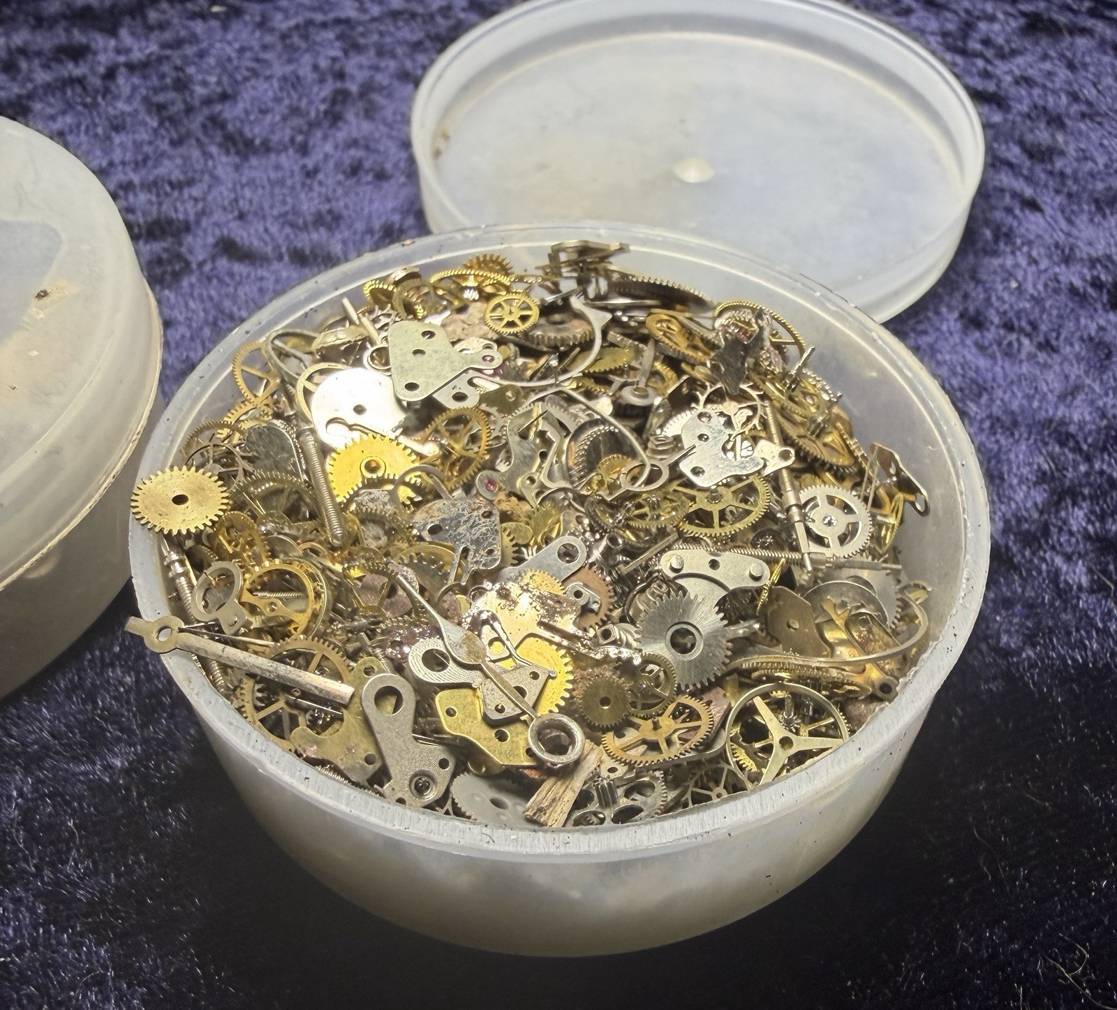 25g Vintage Steampunk Tiny Watch Gears & Parts Original Arts Crafts #00121