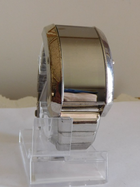 GENTS WATCH NO LED QUARTZ NEW OLD STOCK. Sku ED 855. RUNNING NEEDS BATTERY