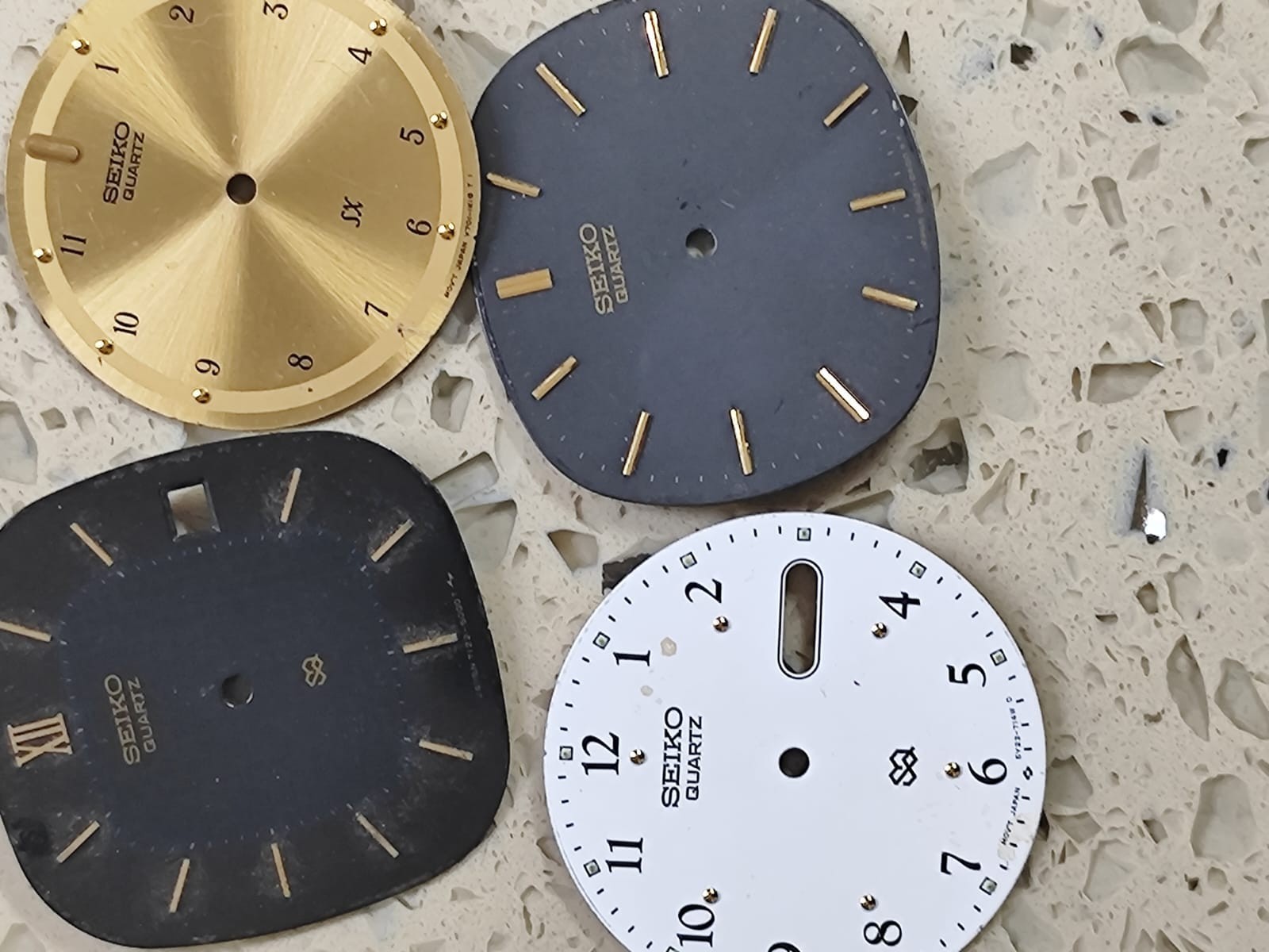 Lot Vintage Dials Seiko /Tissot/Casio/Citizen/olma/ Lot 30 Dial Used &NOS