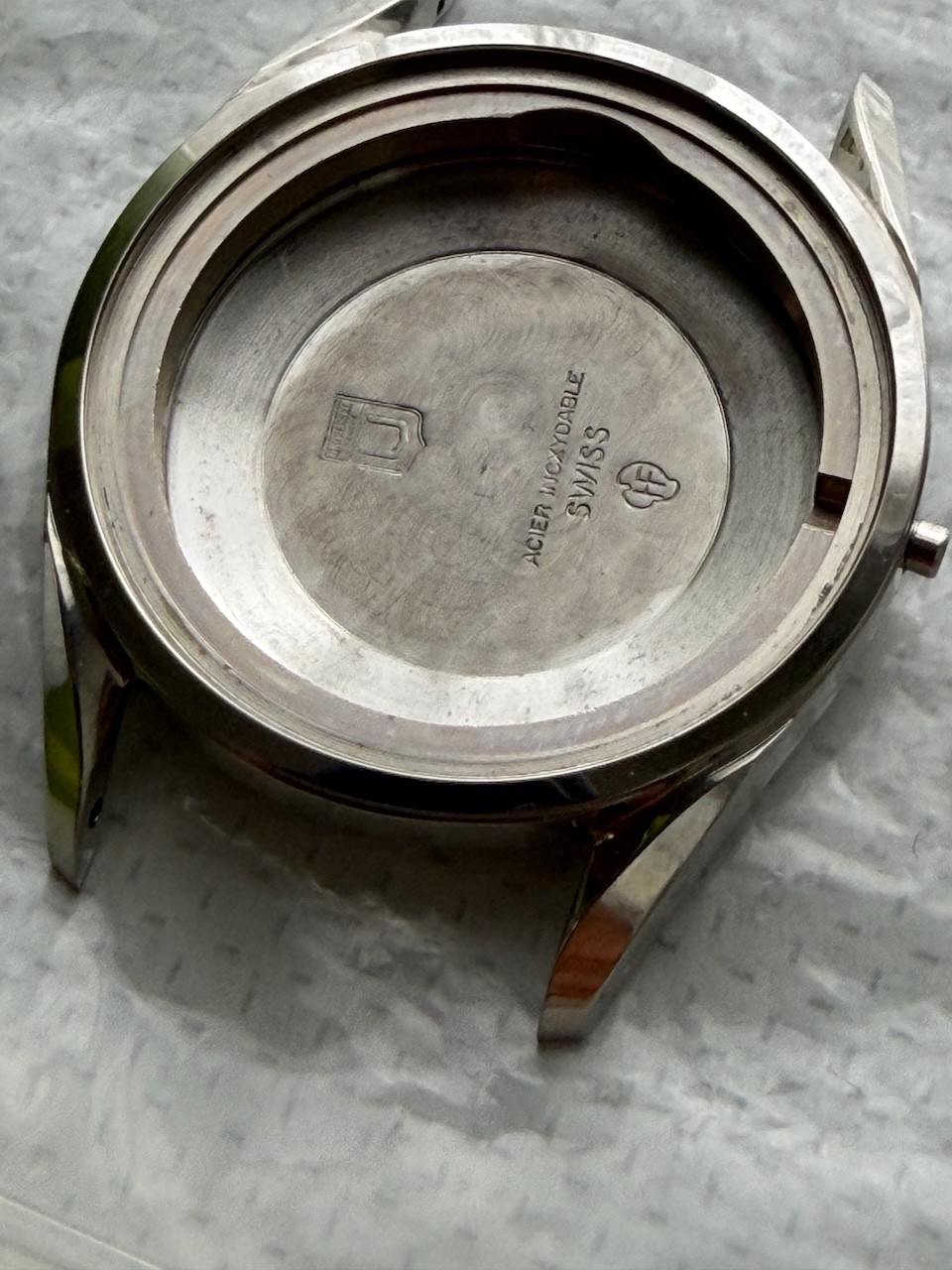 Universal Geneve Huguenin Freres Polerouter Electric watch case ref 860100.01