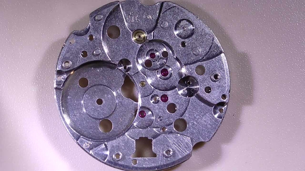 Ancienne Platine De Mouvement Montre Incomplète Cal. FE 140-1