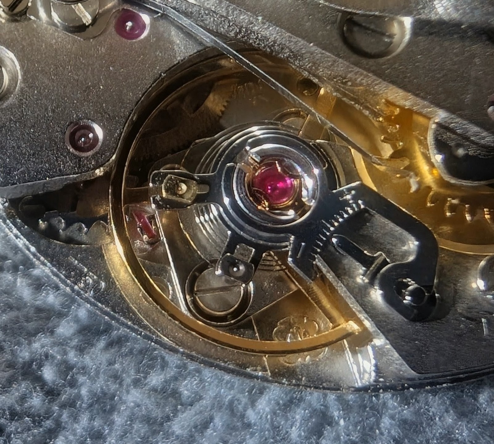 ETA Valjoux 7750 Genuine Tag Heuer Calibre 16 Movement / Sellita SW500.