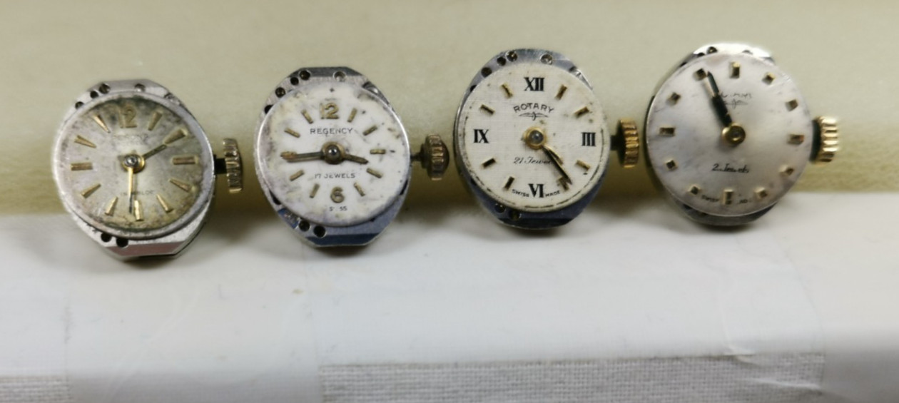 Lot 20 x AS 1677 17 J Cal. AS 1677 Swiss Wristwatch Movement Repair/Parts