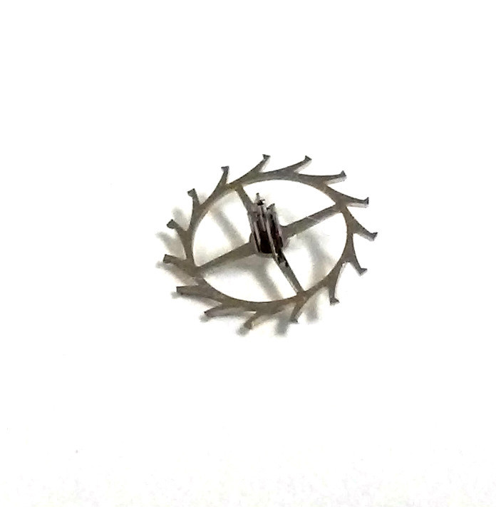 Movimiento CYMA 586k Original pieza recambio 704 Rueda de escape / Escape wheel