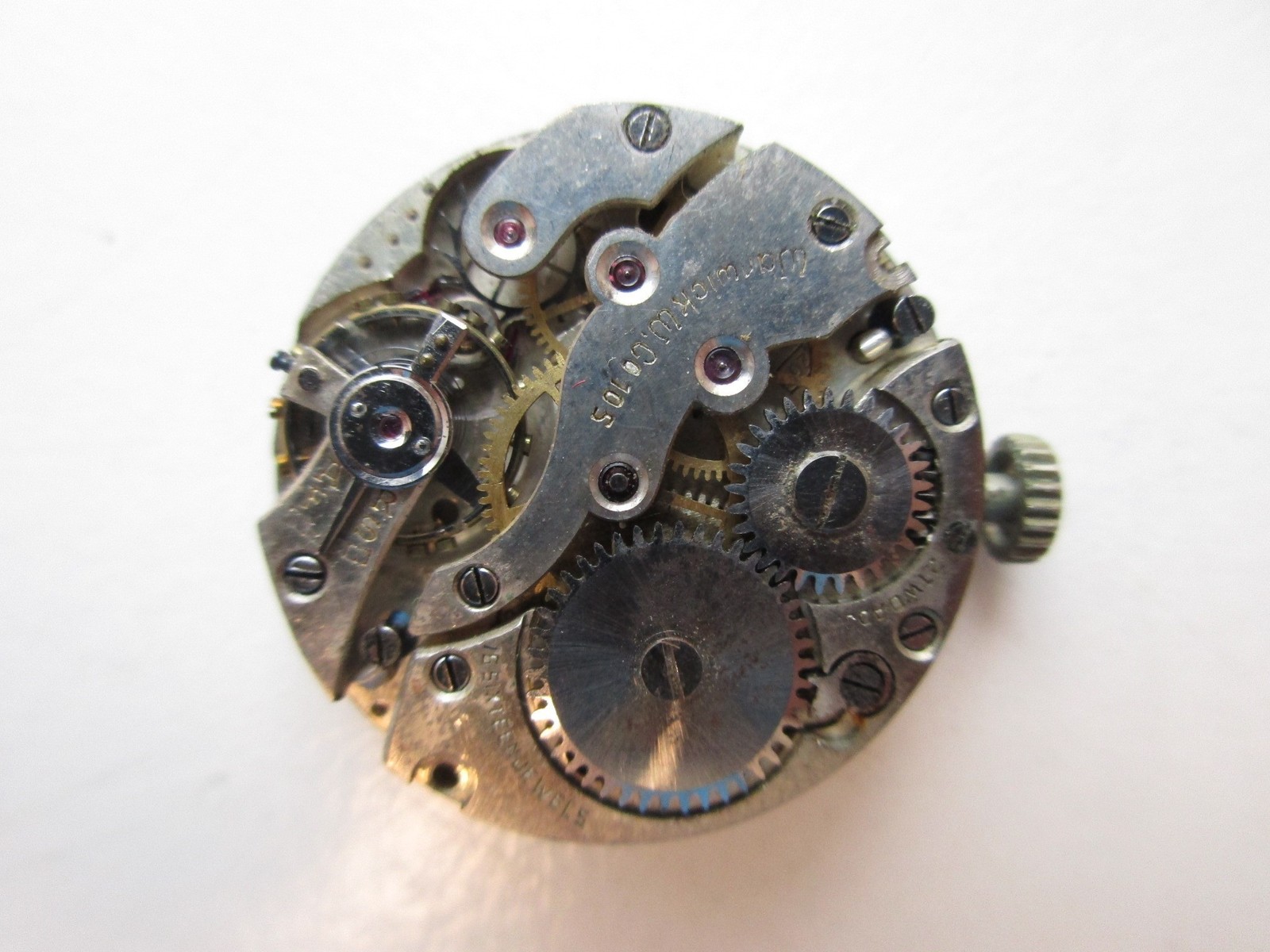 Warwick watch co cal. 105 15 jewels vintage watch movement – running
