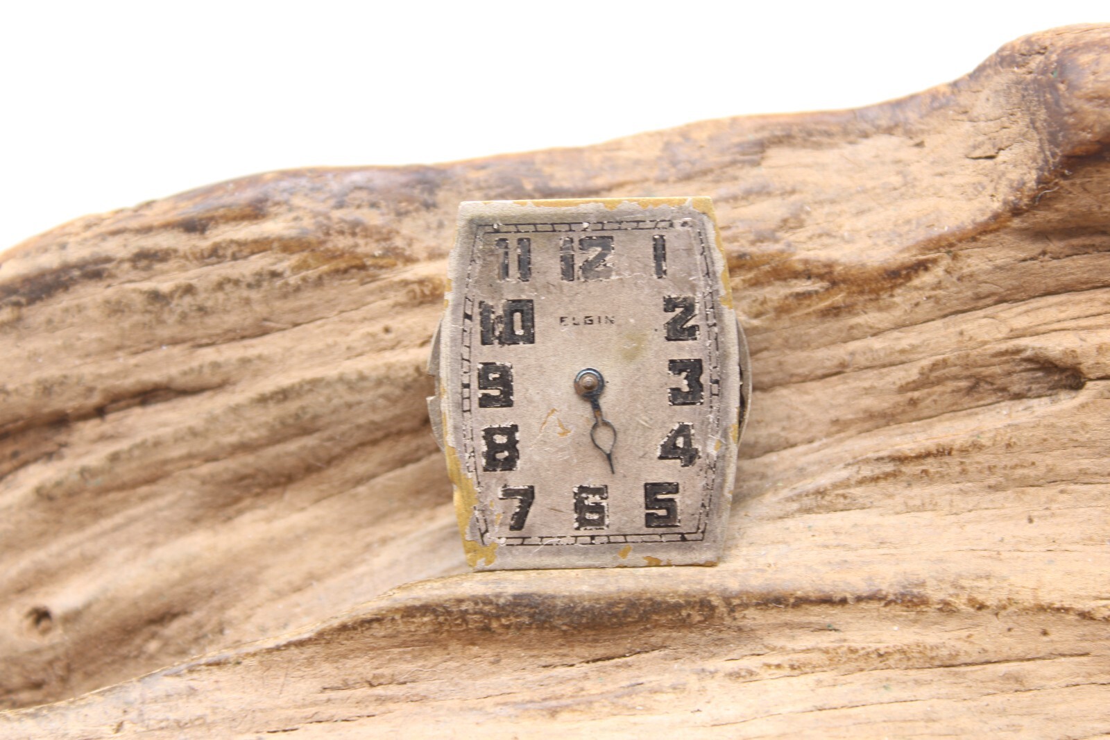 1928 ELGIN TRENCH WATCH MOVEMENT 30445839 GRADE 447 10/0s 7j (CE)