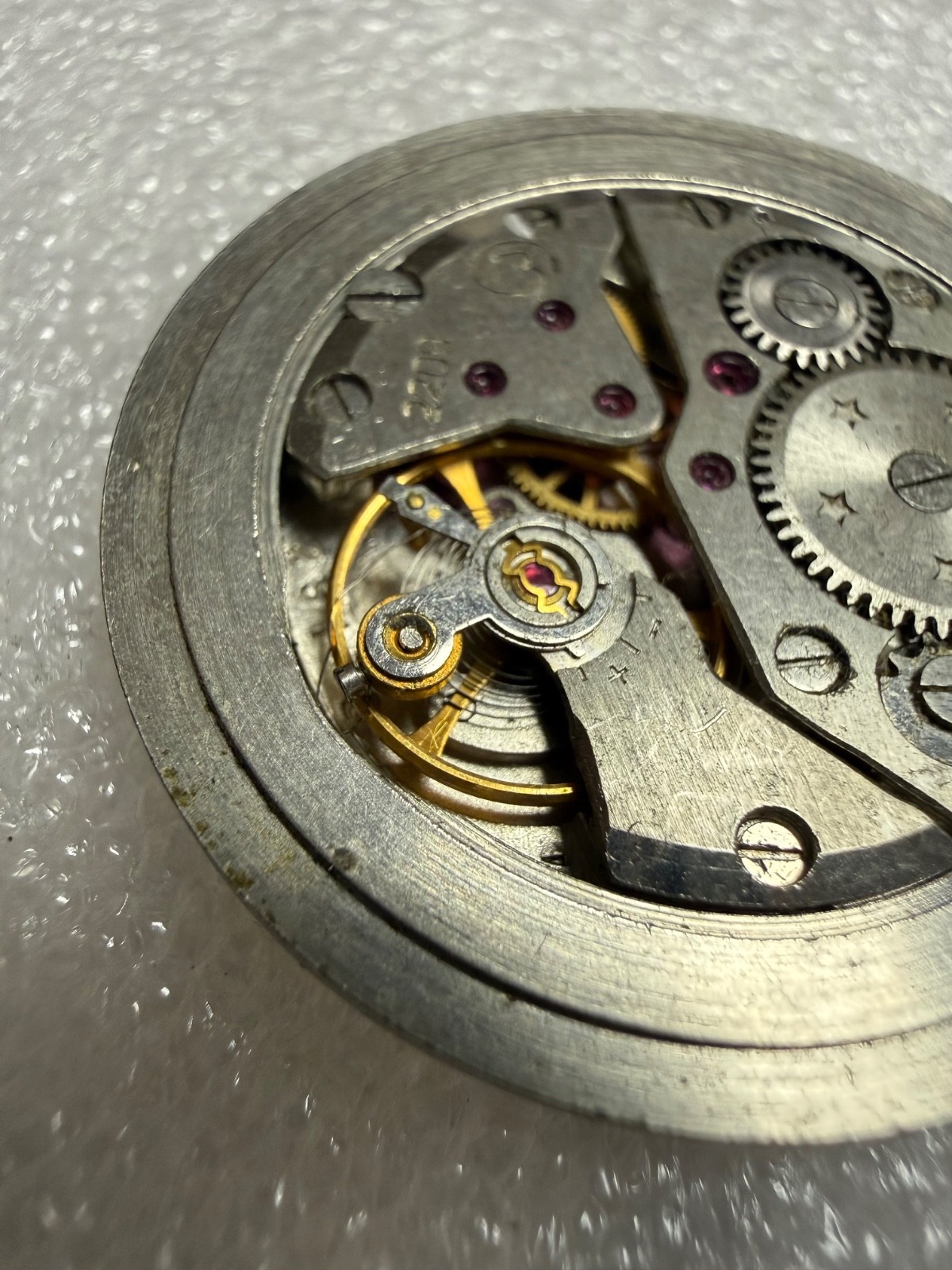 VINTAGE Vostok Wostok Cal. 2209 USSR SOVIET watch Movement. FOR PARTS