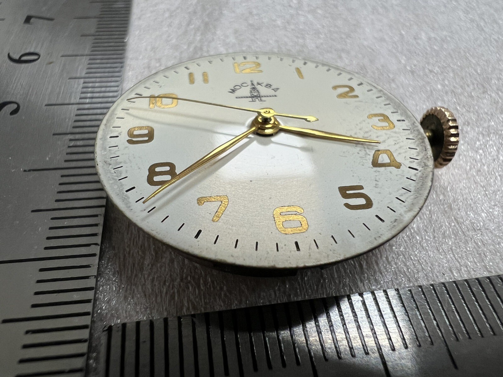 Watch movement USSR Moskva From Gold Watches 1MCHZ. FOR PARTS