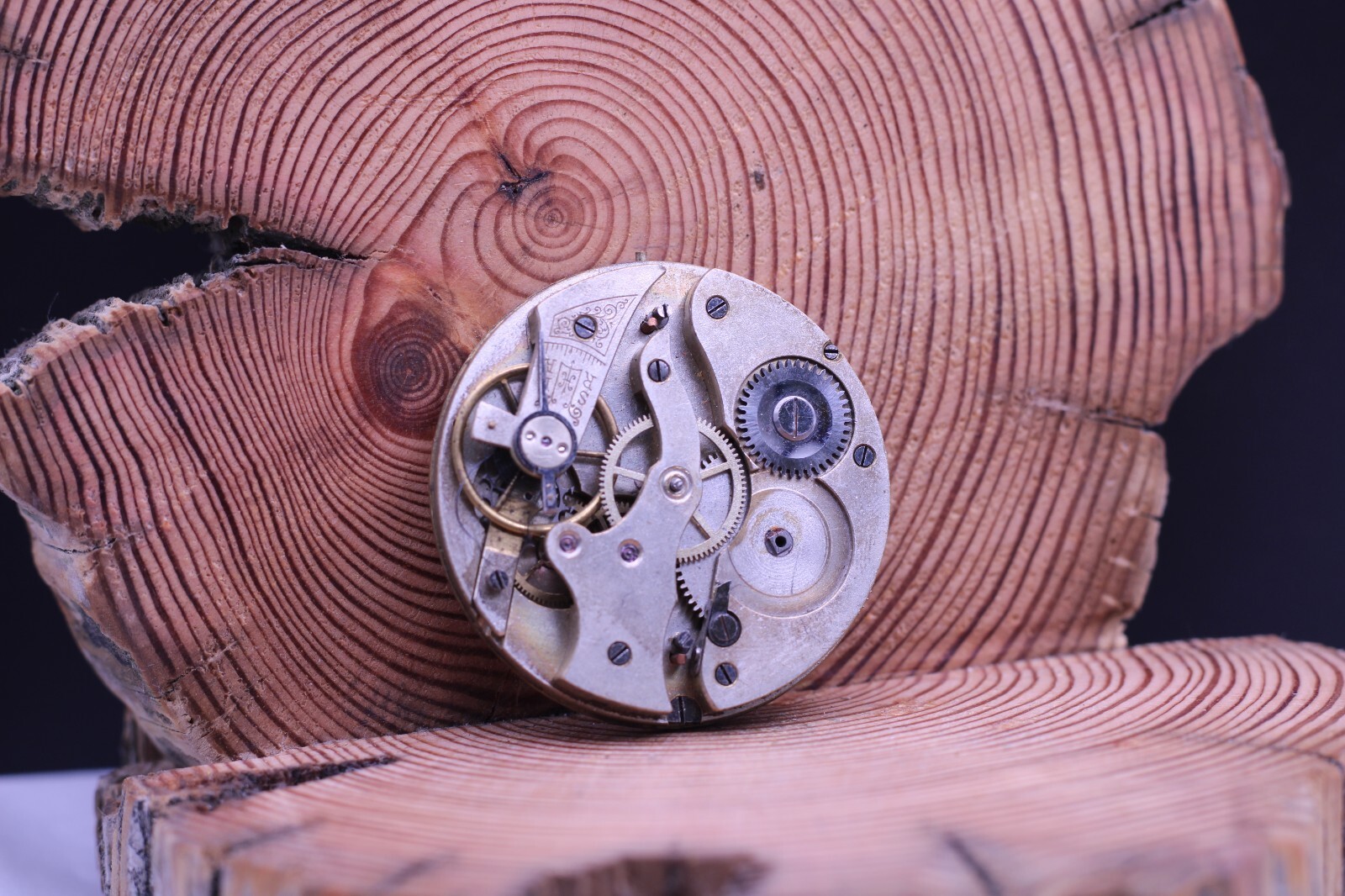 SWISS ANTIQUE POCKET WATCH MOVEMENT 40.5mm FOR REPAIR (JE)