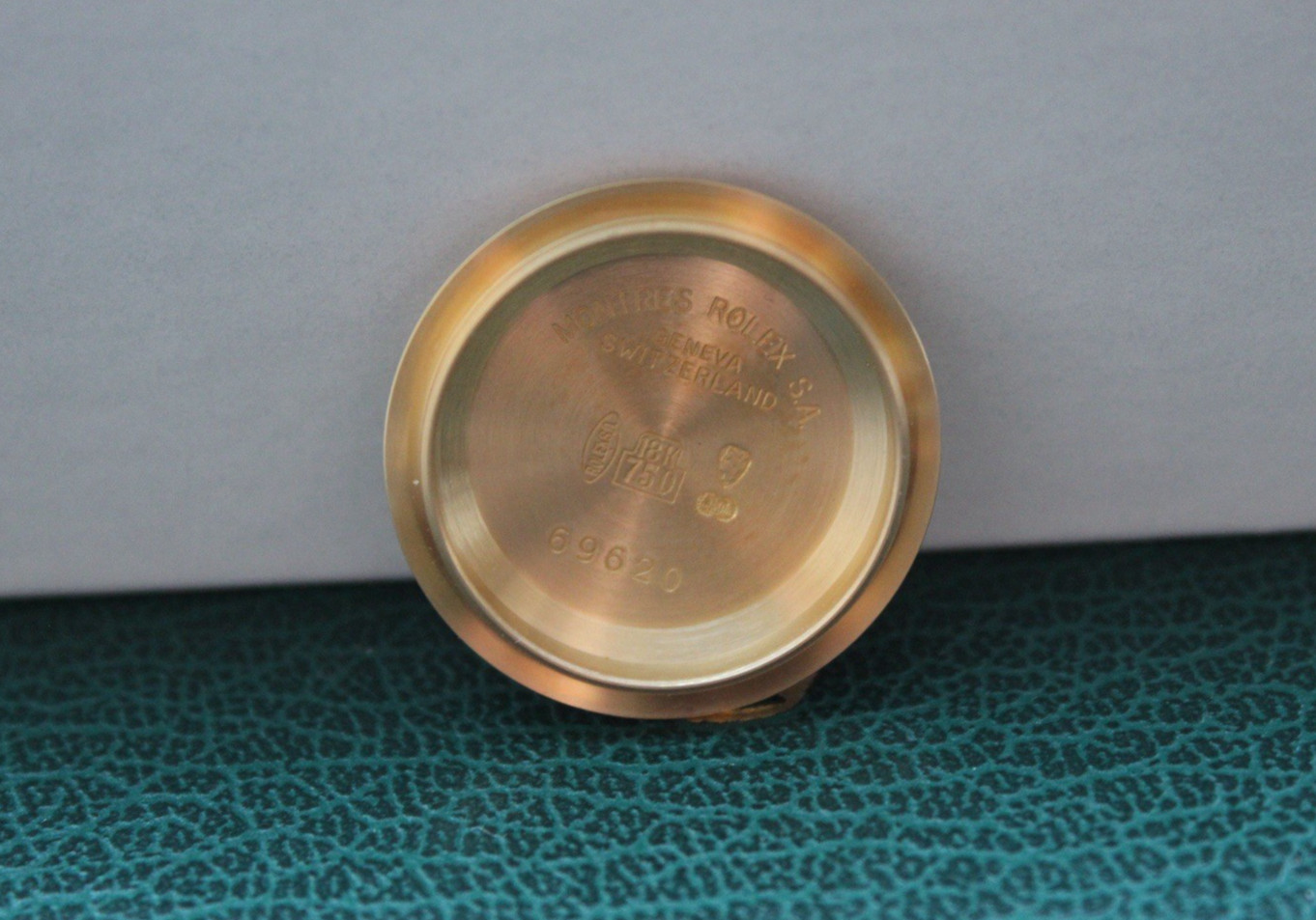 Genuine Rolex Yacht-Master 29mm 69628 69620 18k Solid Yellow Gold Watch Caseback