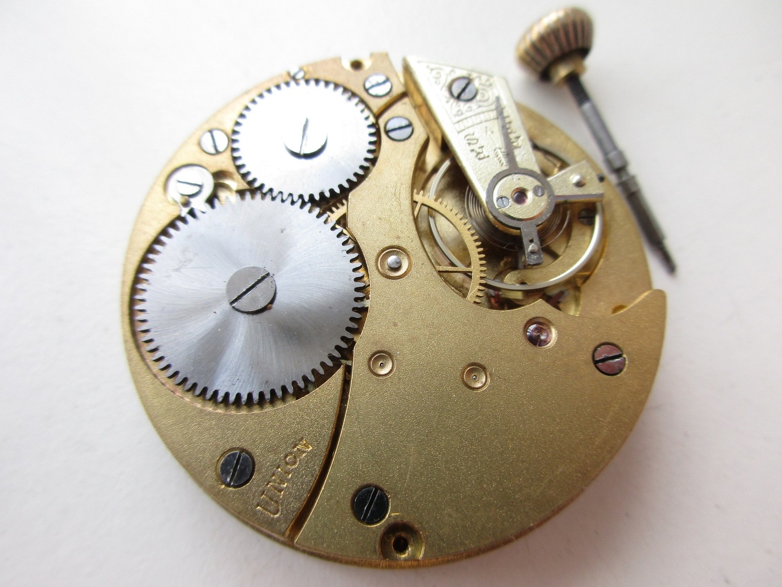 Union crown wind (at 12) pocket watch movement – diam. 42.2 mm – running
