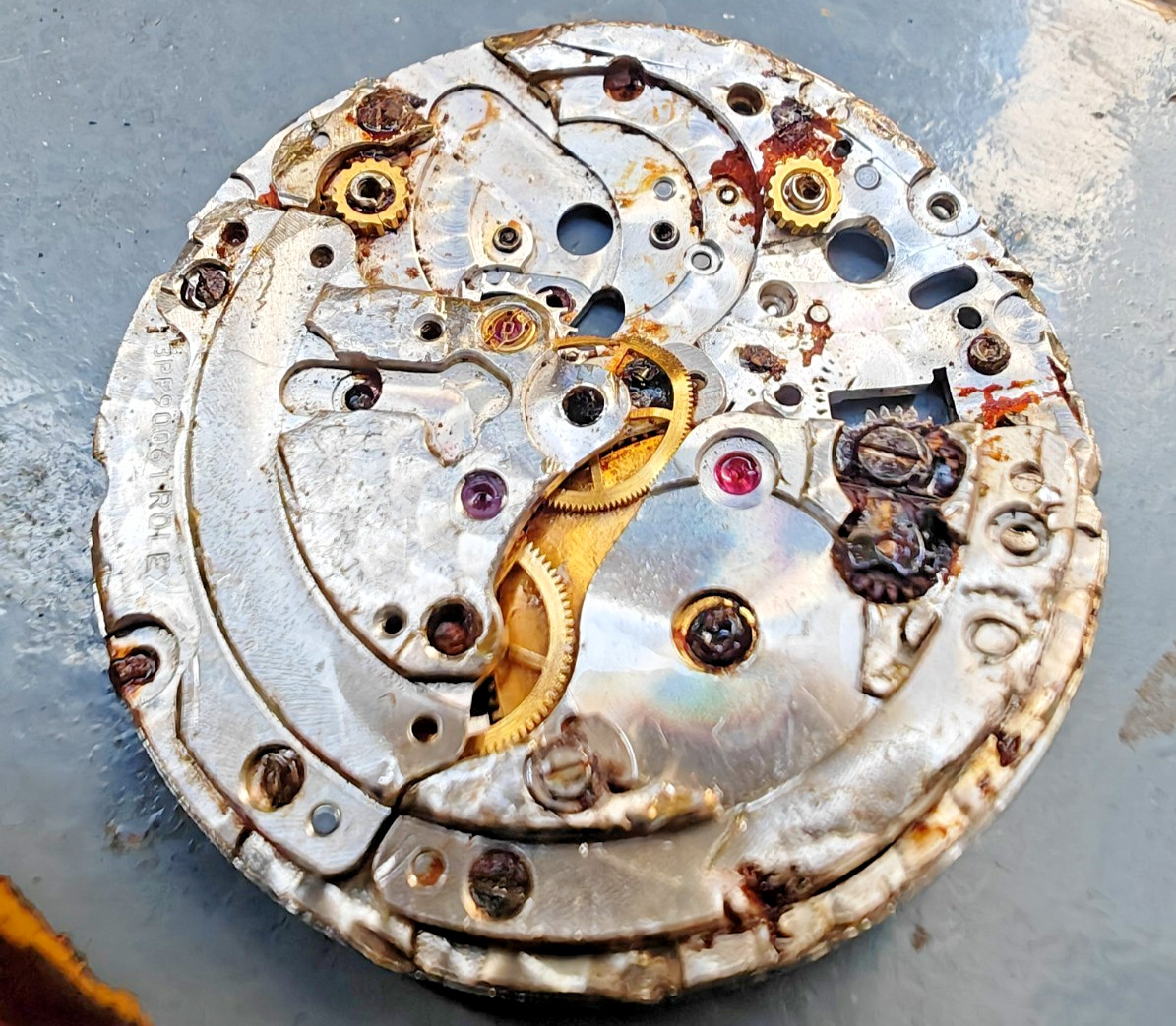 Orig ROLEX CAL 3136 movement INCOMPLETE DAMAGED, crushed for parts project