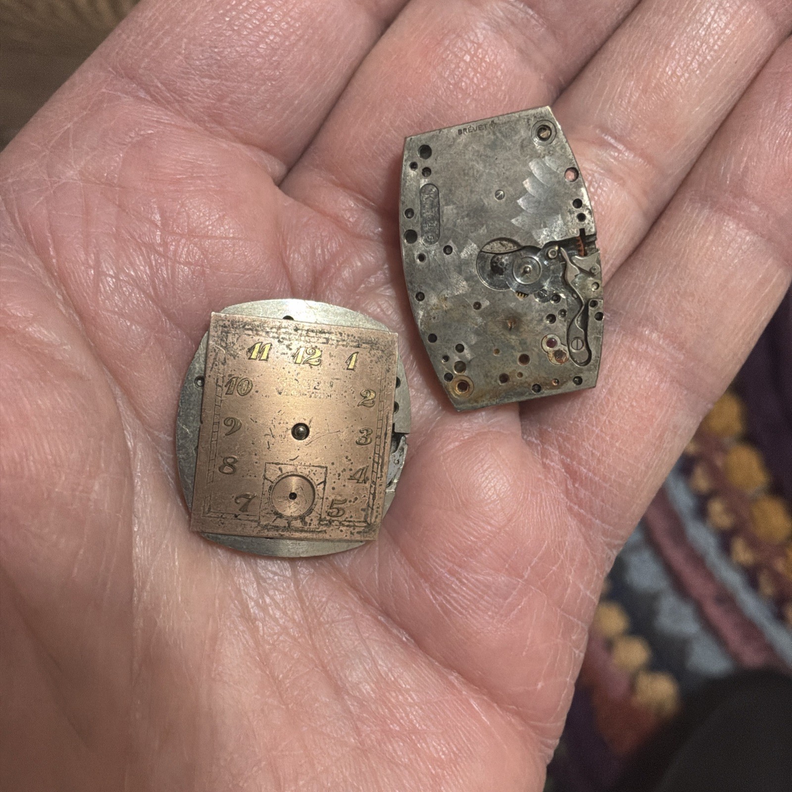 Two VTG GRUEN Mechanical Men’s Watch Movements 15J 406 & 157 For Parts