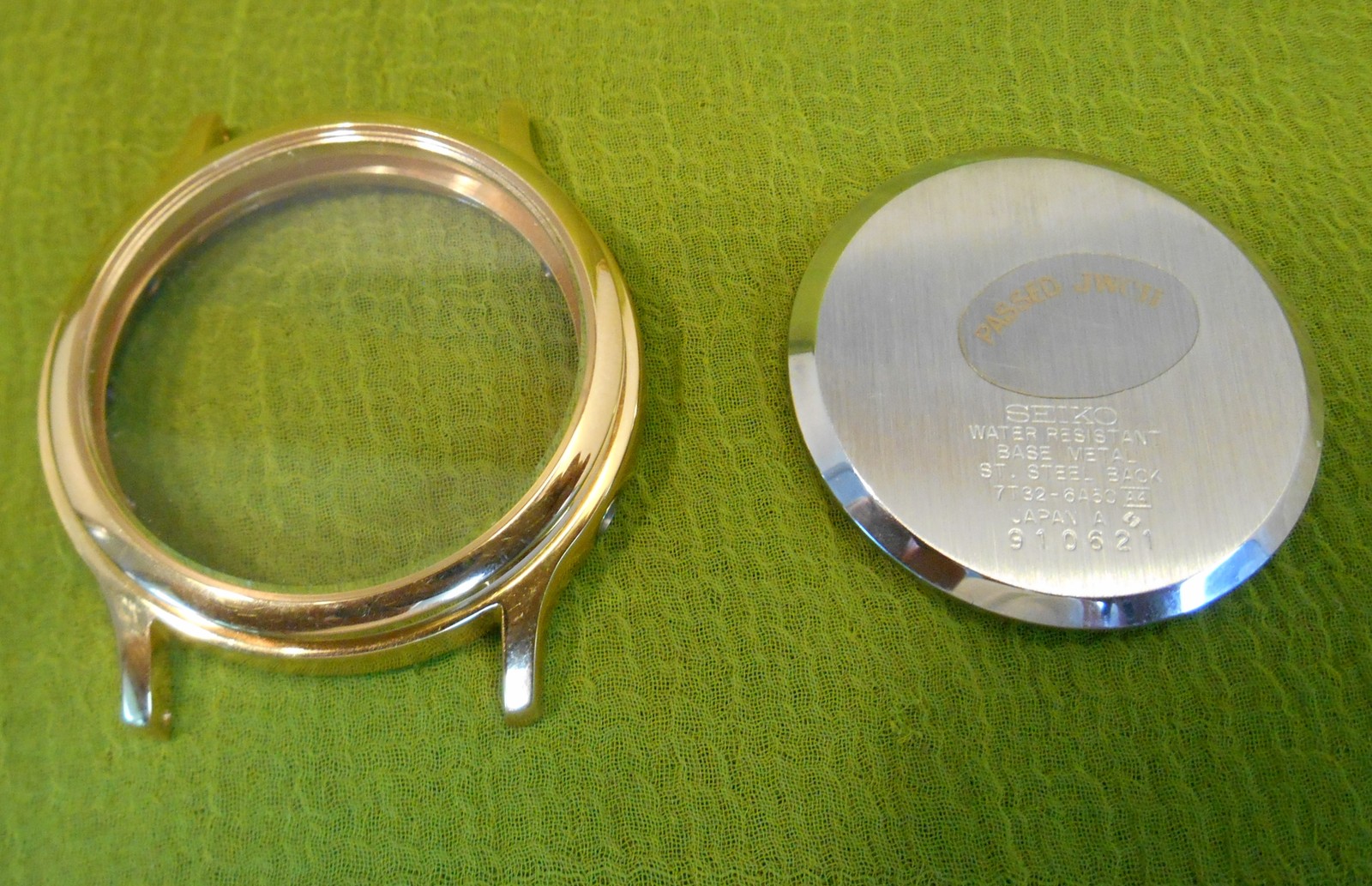 NOS Seiko 7T32-6A50 Case Back, Bezel Crystal Gasket Gold Wrist Watch Body Time