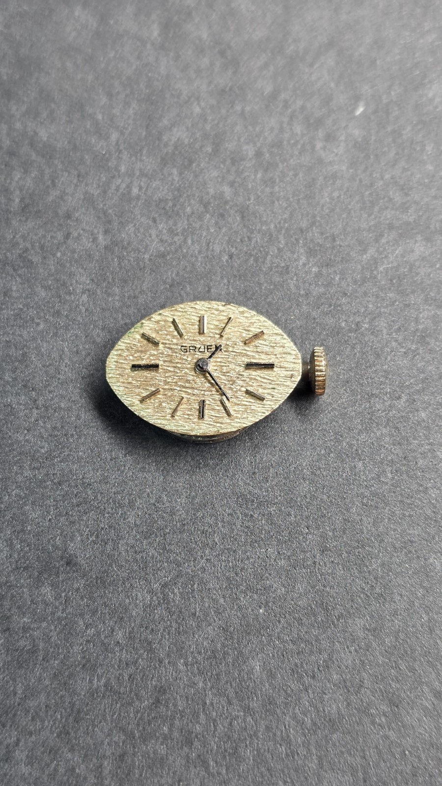 Gruen 244F 17j Ladies Watch Movement w/Dial for Parts W23
