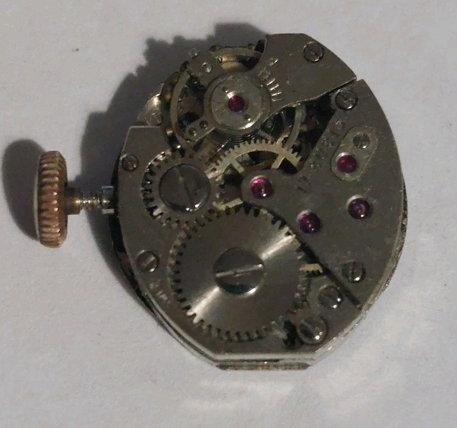 Vintage Tressa 17 Jewels Ladies Mechanical Watch Movement (Balance Is Okay)