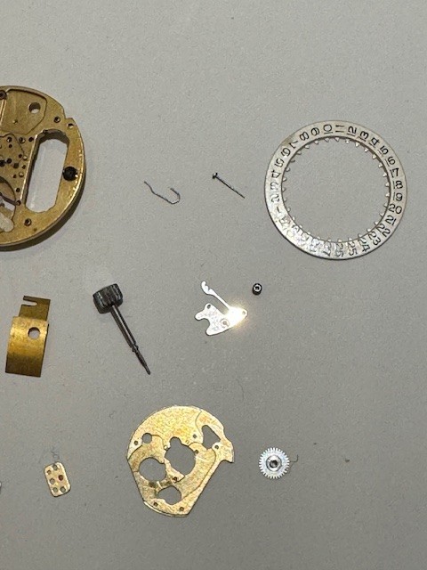 Bulova Accutron 218 – 25 Ricambi Assortiti Spare Parts Used Great Condition