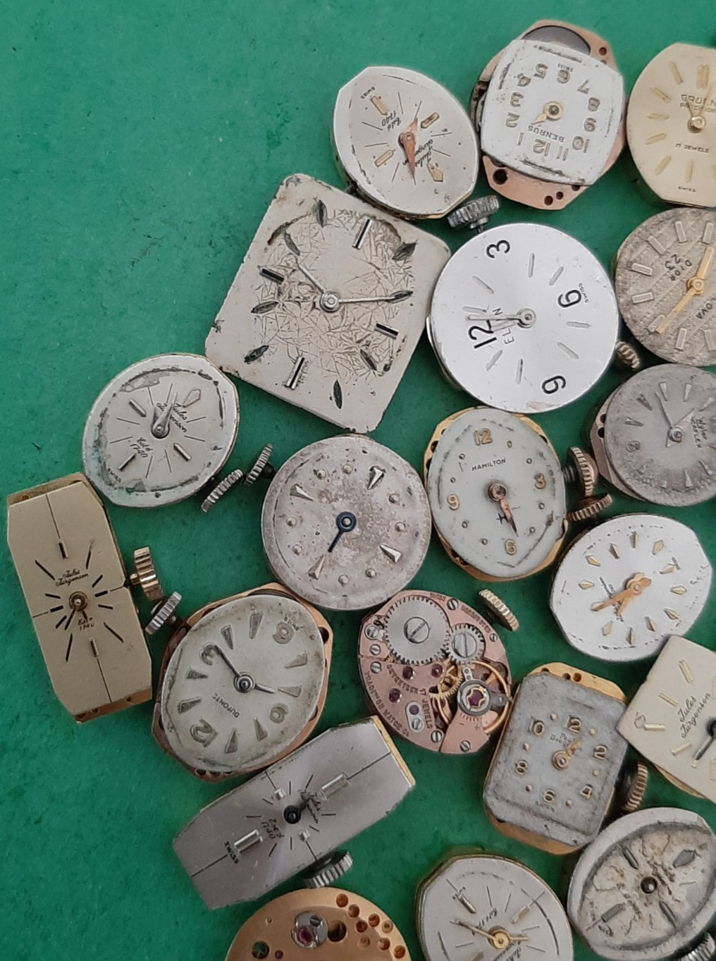 Lot of 60 Mechanical Wrist Watch Movements Parts Repair Manual Gold Cooper Tone