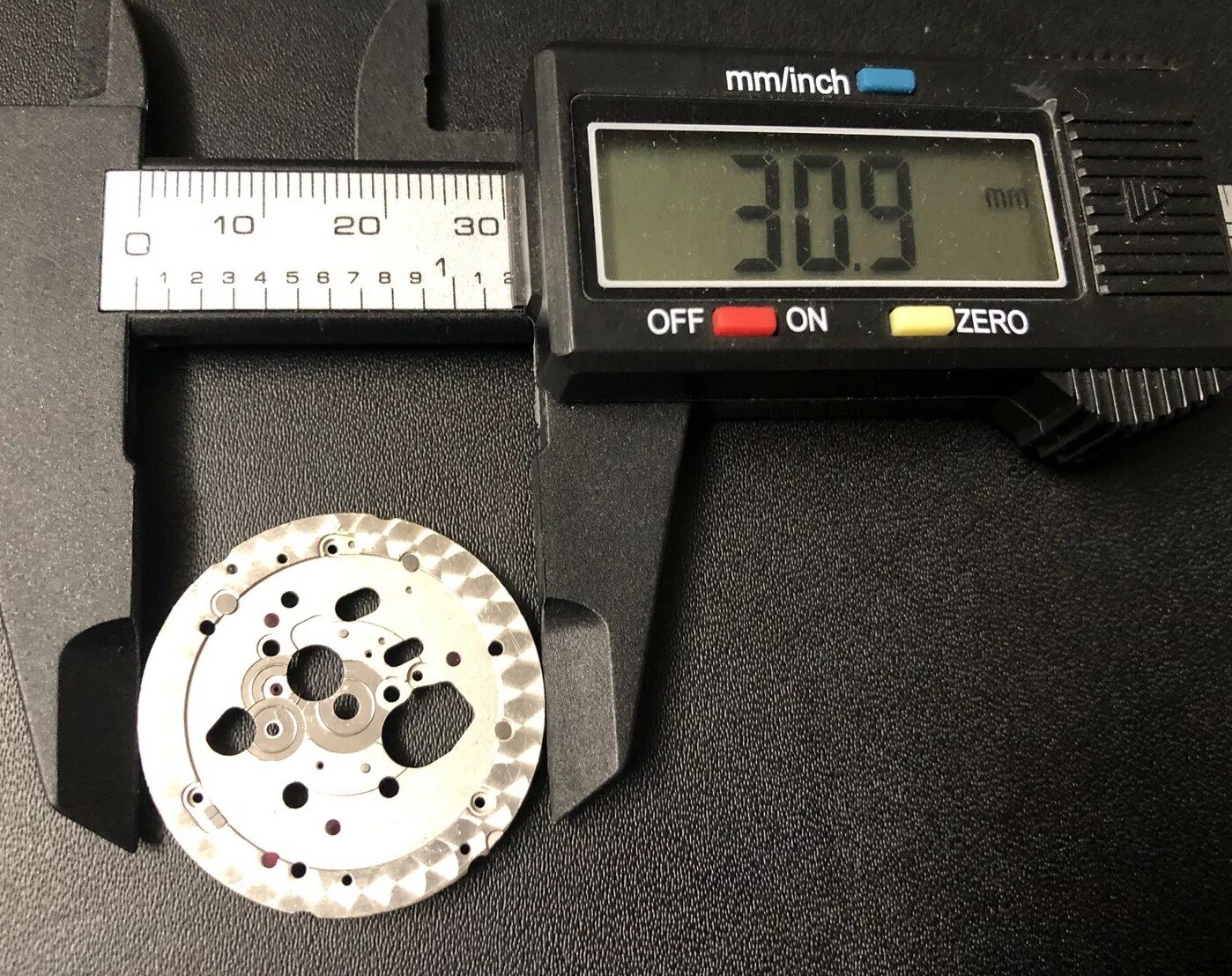Rolex 3187-600 Date indicator Seating Movement Caliber 3187 Genuine Watch Parts