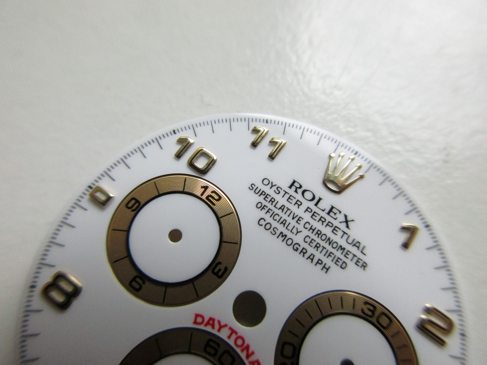 Rolex Cosmograph Daytona white dial – gold index – missing no. 6 – Swiss
