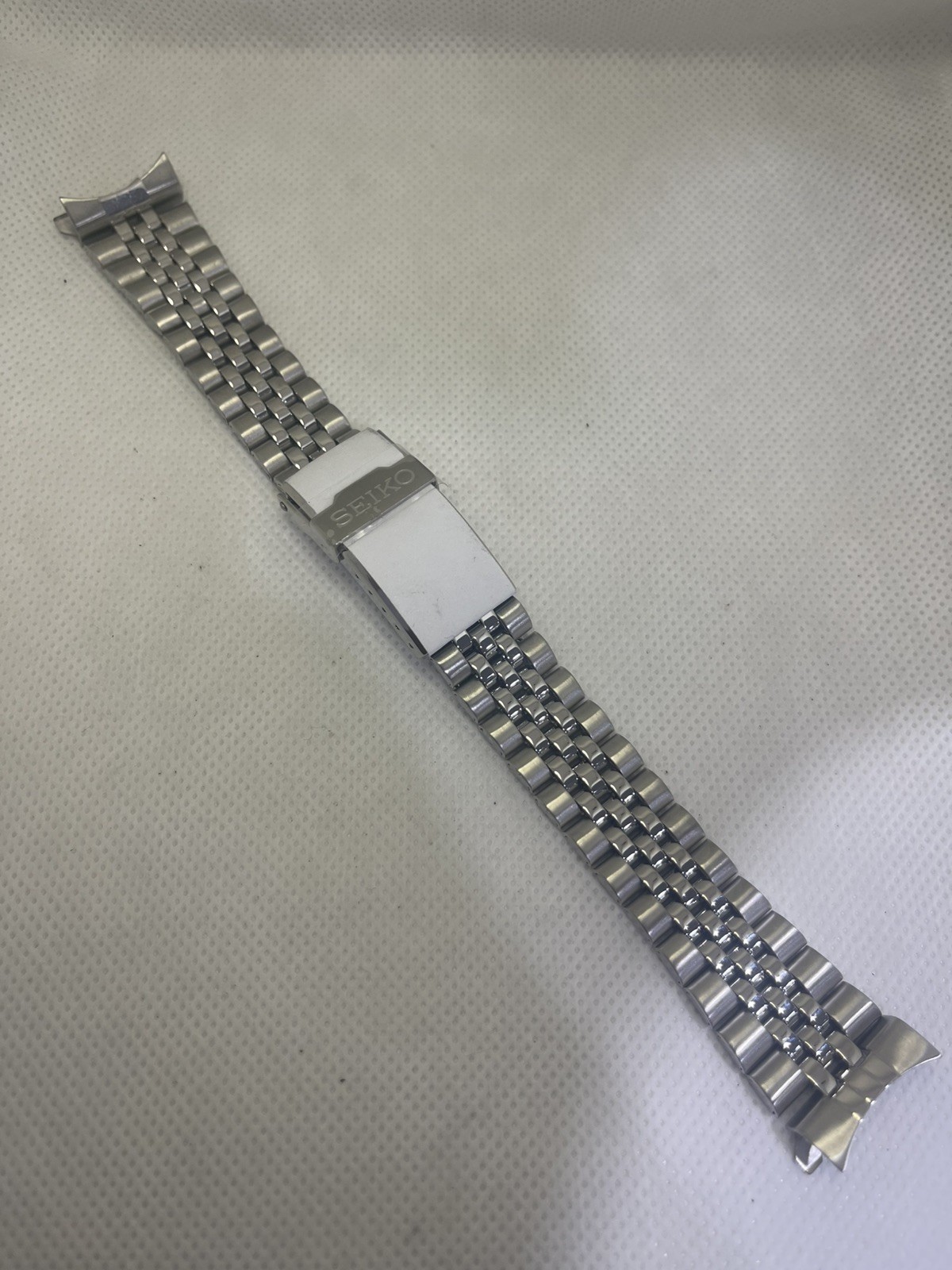 041 SEIKO 20MM STAINLESS JUBILEE REPLACEMENT BRACELET SKX013 SKX015