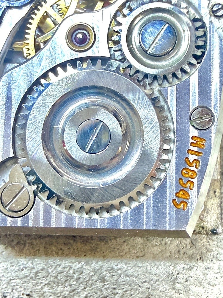 ORIGINAL HAMILTON MANUAL WIND 19J 982 MOVEMENT VINTAGE AS IS