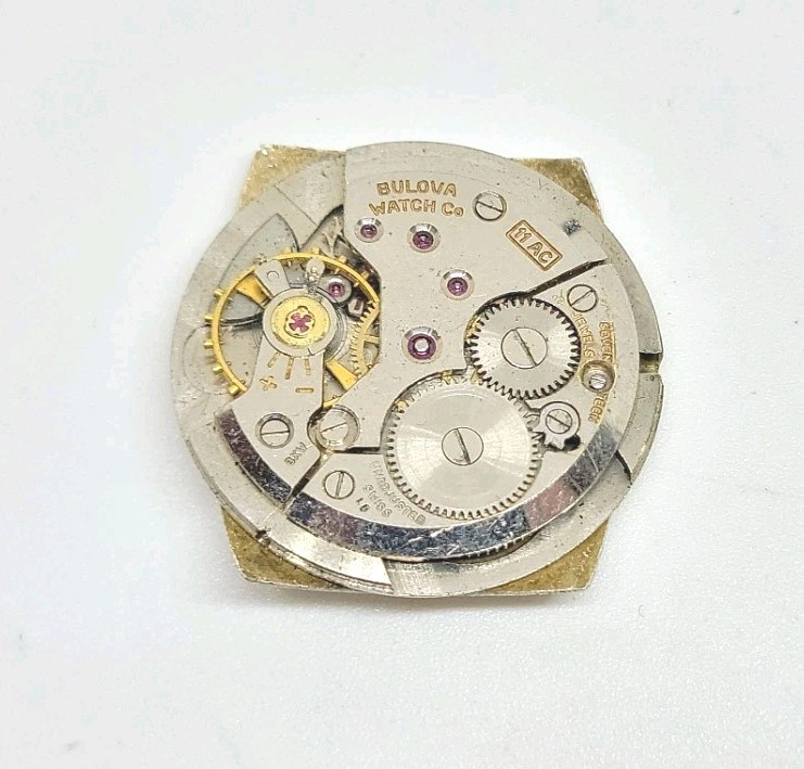 Vintage Bulova 11AC 17 Jewels Mechanical Watch Movement For Parts Or Repair