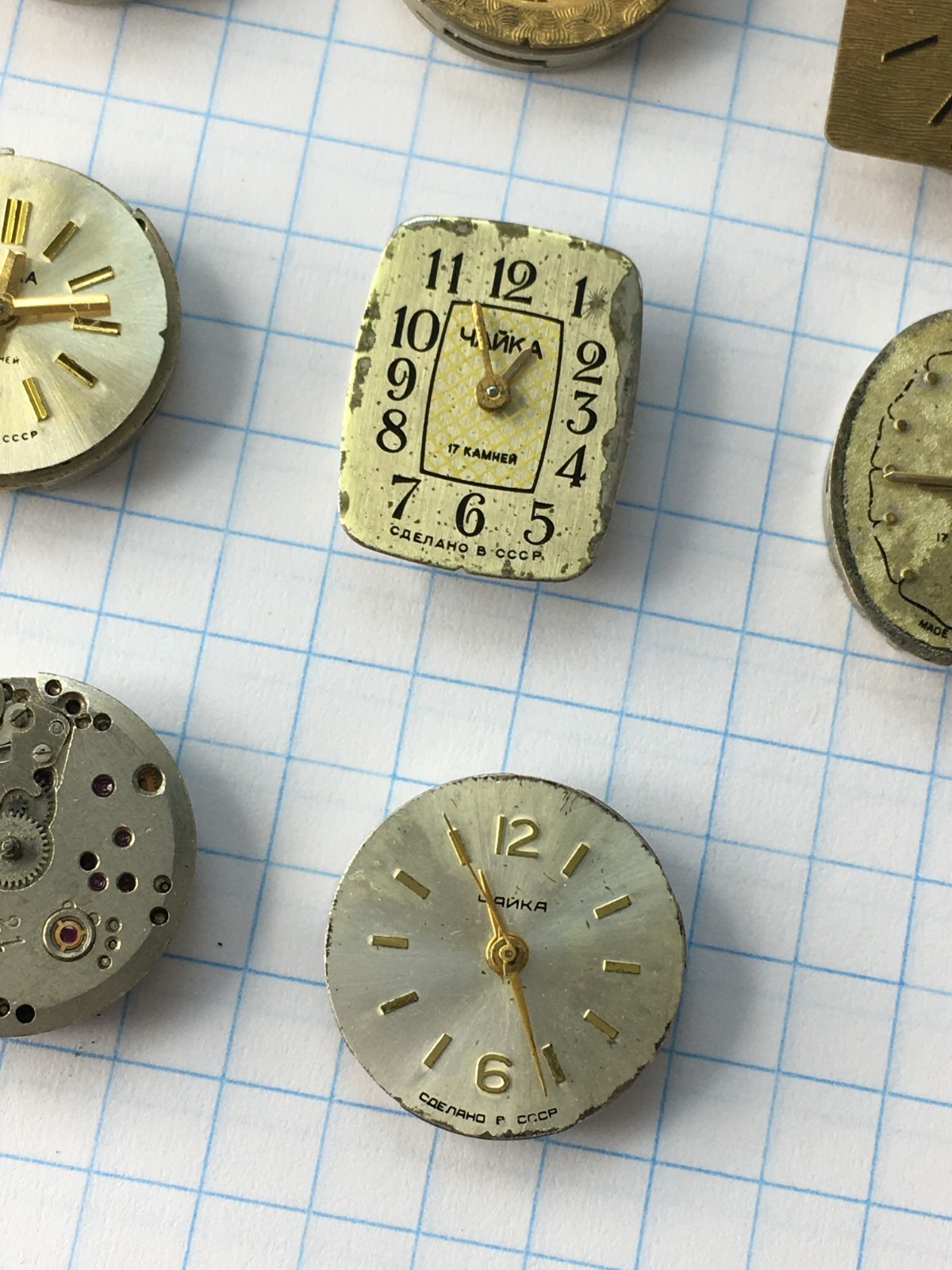 Lot of 20 Vintage Chaika (USSR) women’s wristwatch movements for parts