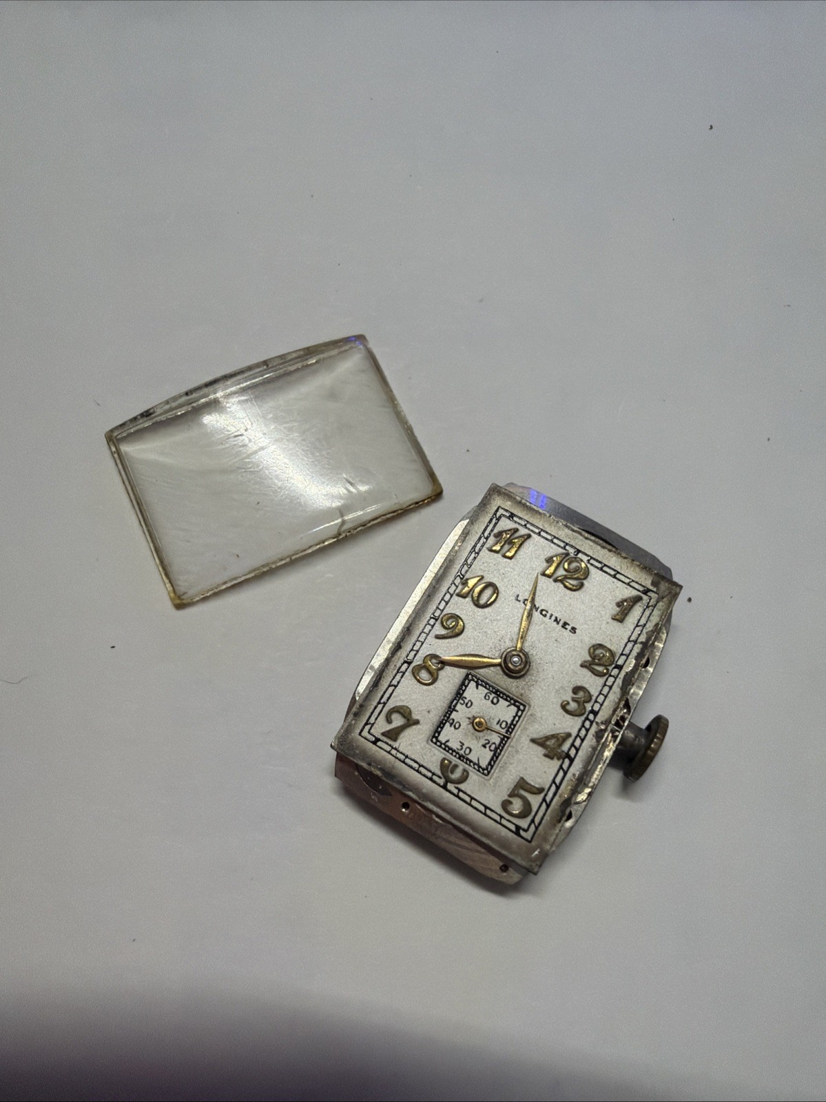 Vintage Longines 9L 17 jewel men’s wrist watch movement with hands. WORKING