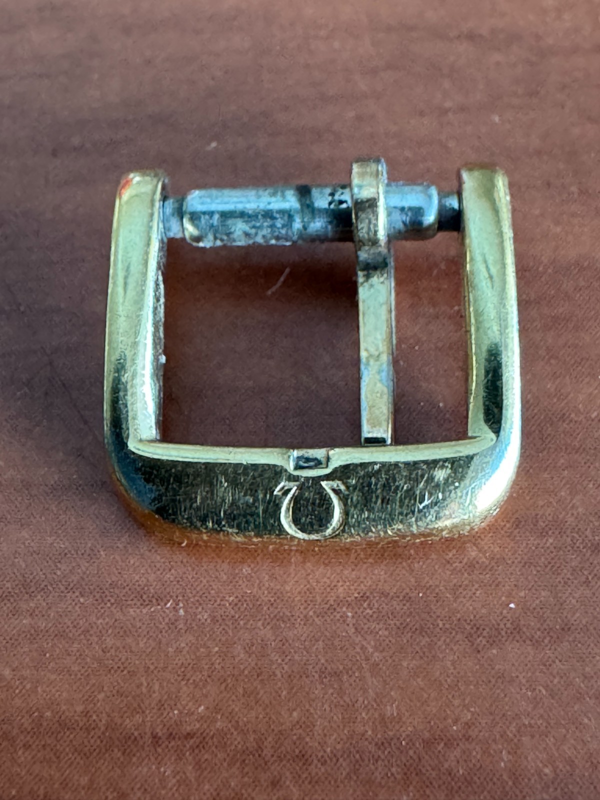 VINTAGE YELLOW GOLD PLATED LADIES OMEGA 10MM BUCKLE HAS WEAR