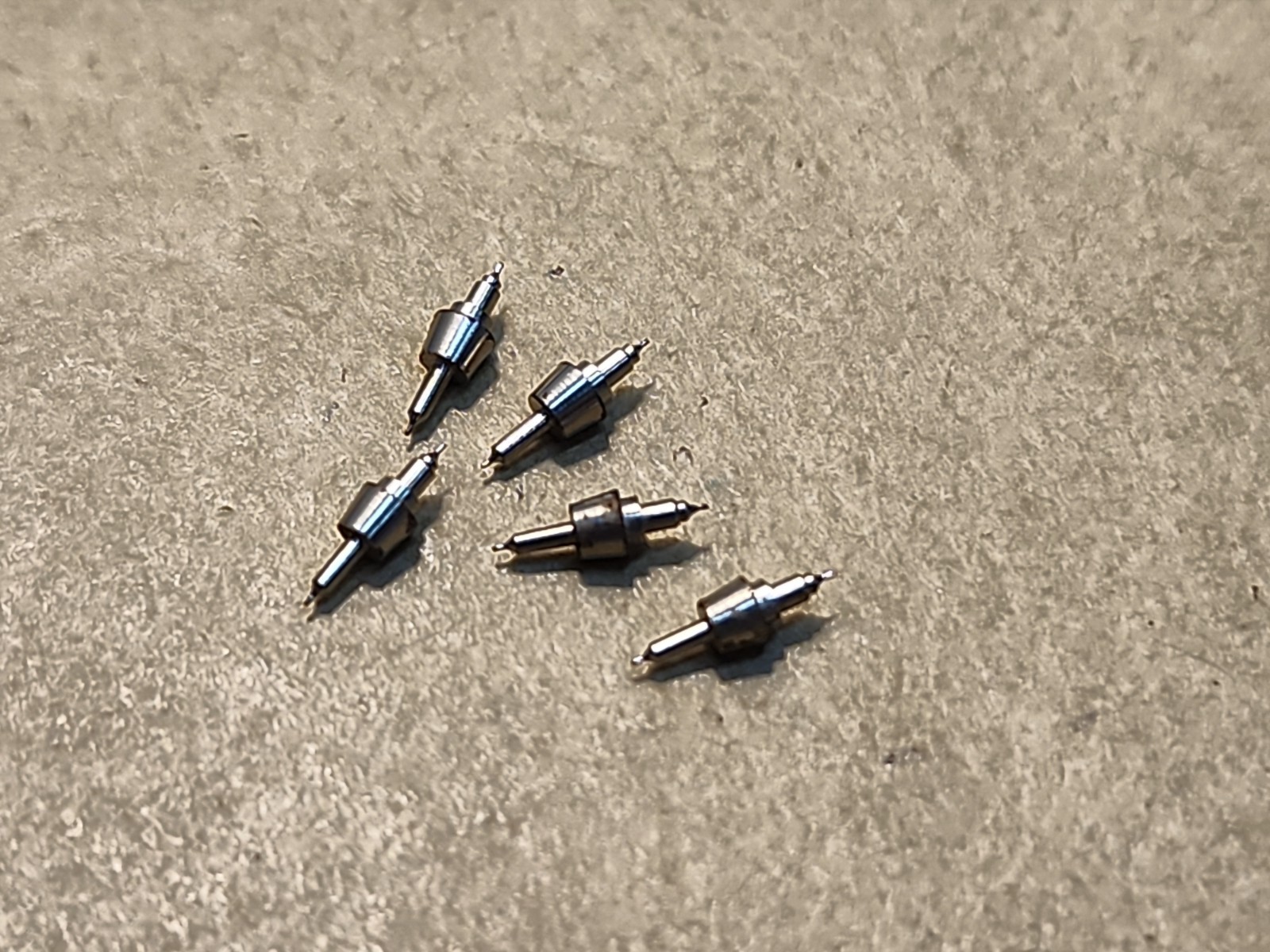 Lot Of 5 NOS Illinois 18s SRSC O.F. 6th Model 47605 1281 Balance Staffs
