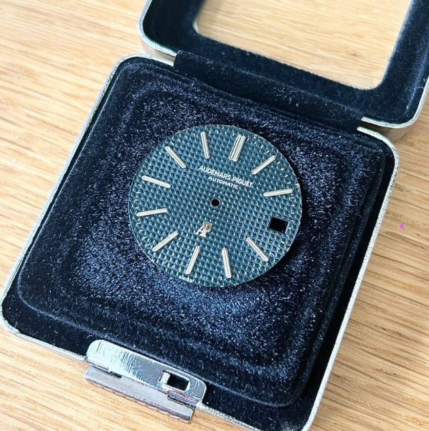 A Rare Authentic Audemars Piguet Royal Oak Jumbo “Tapisserie” Wristwatch Dial.