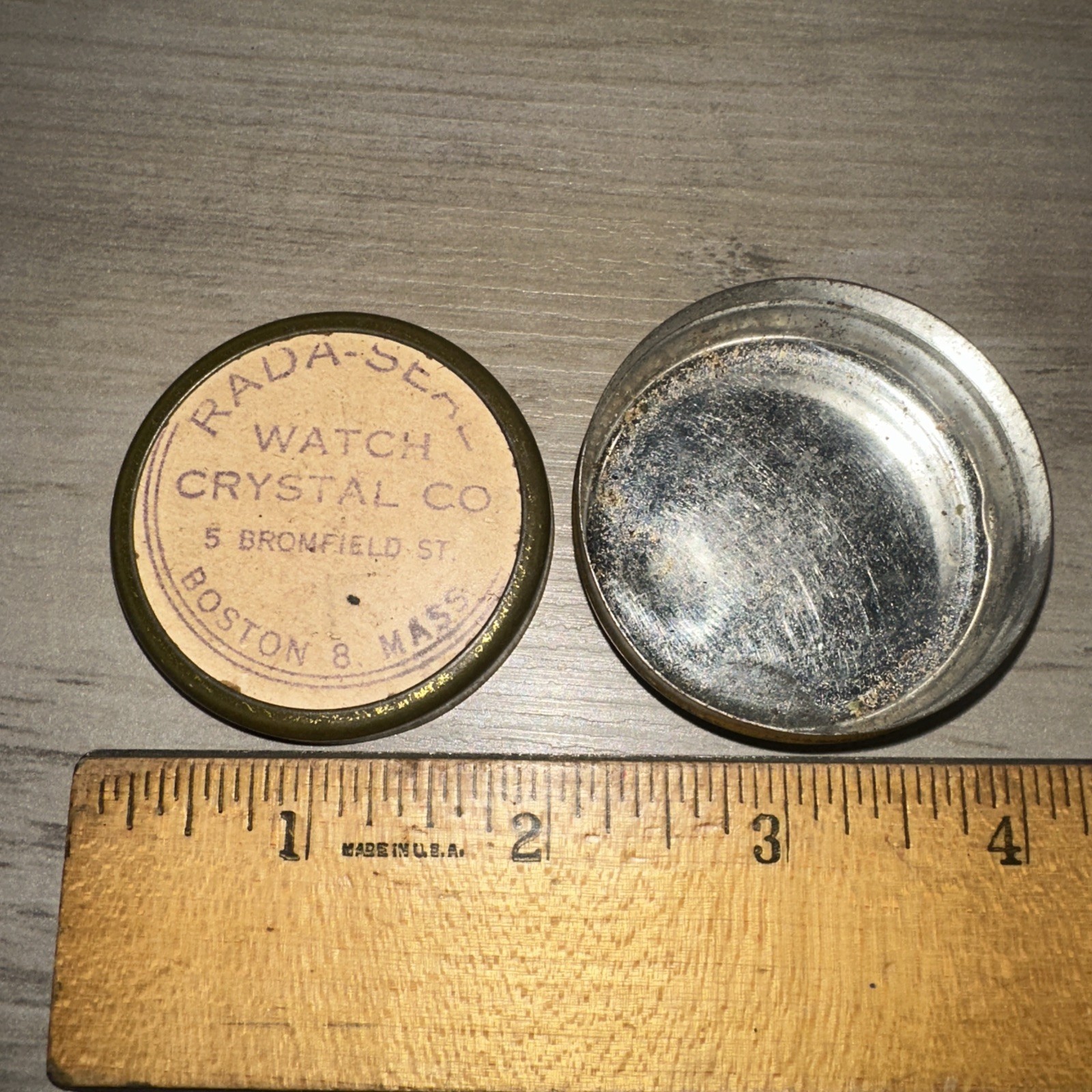 Vintage Rada-seal Watch Crystal Co. Movement Tin Boston Ma.