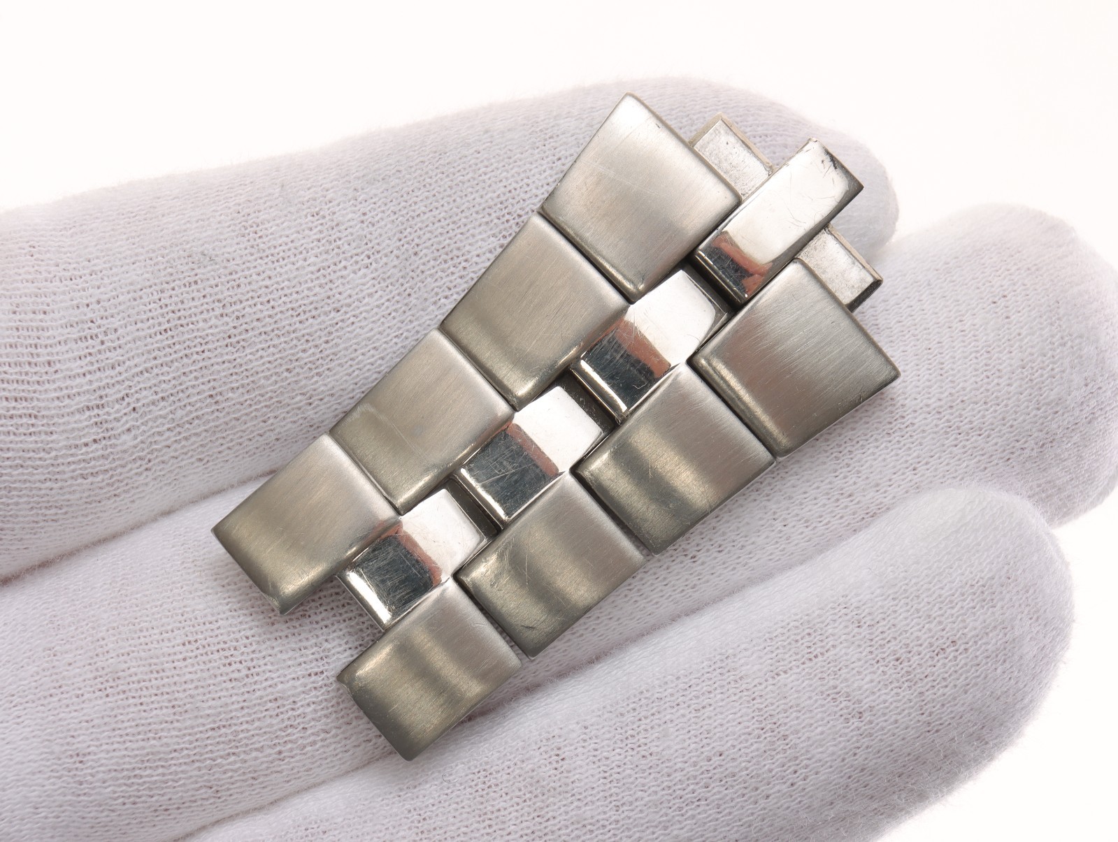 SEIKO Bracelet FOUR-LINK Section for “7L22-0AA0” Watch with “33A5-B” Band