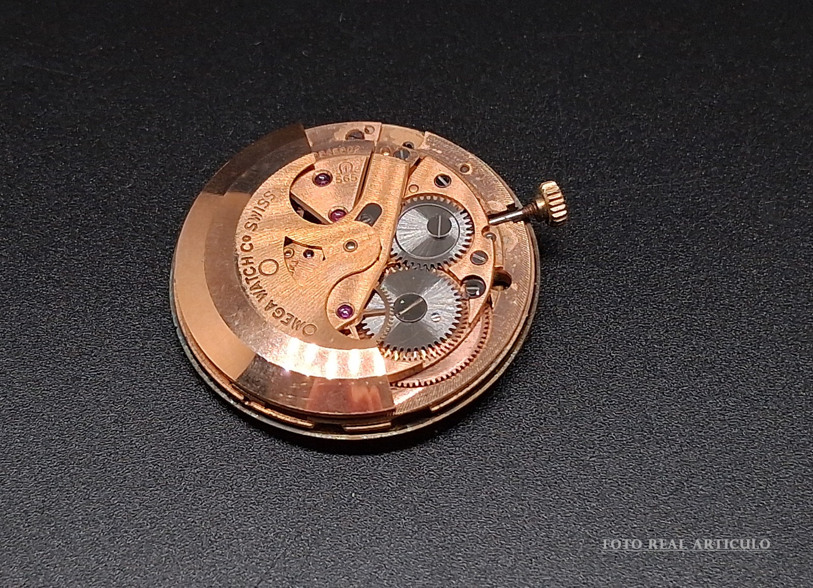 Replacement Vintage Original Movement OMEGA. Caliber 565. Genève