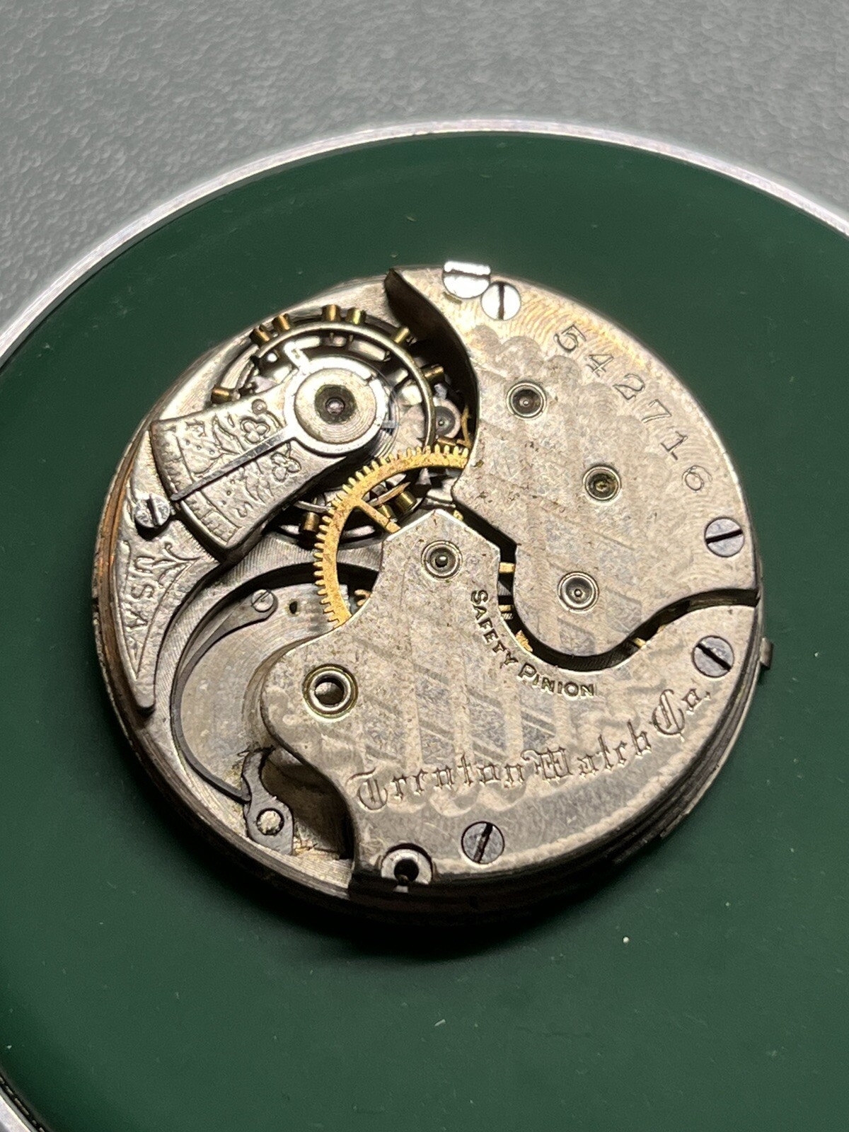 GOOD BALANCE Partial Trenton 6s Grade 50 Pocket Watch Movement 7j