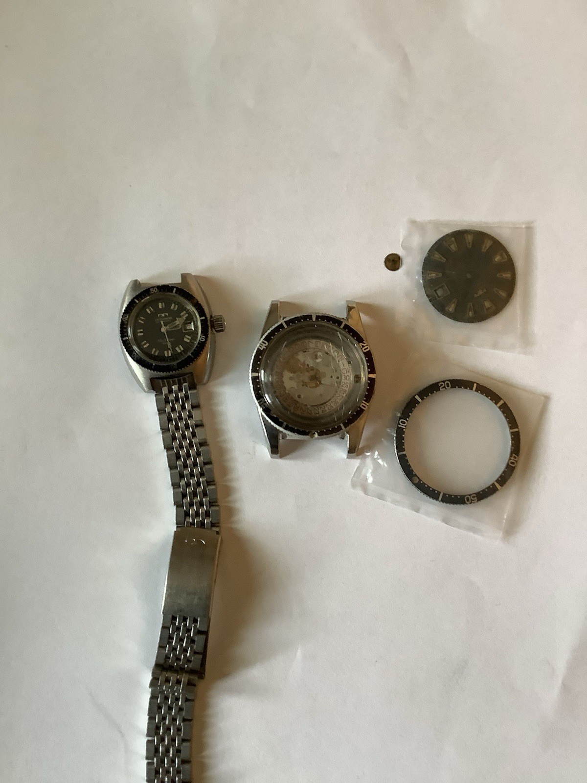 Technos Sky Diver ETA 2472 – 1960s–1970s for restoration and lady Sky Diver