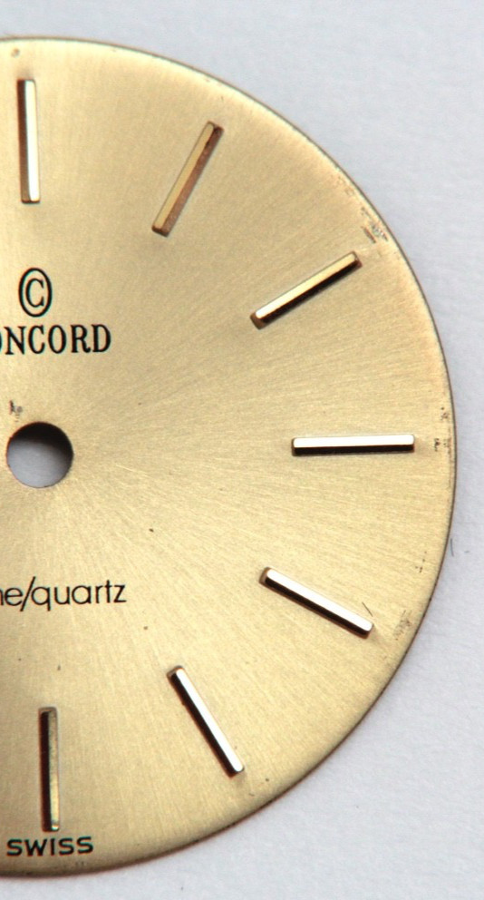 VINTAGE CONCORD NINE/QUARTZ MARINER Brand Watch Dial Gold Tone 19.5mm Diameter